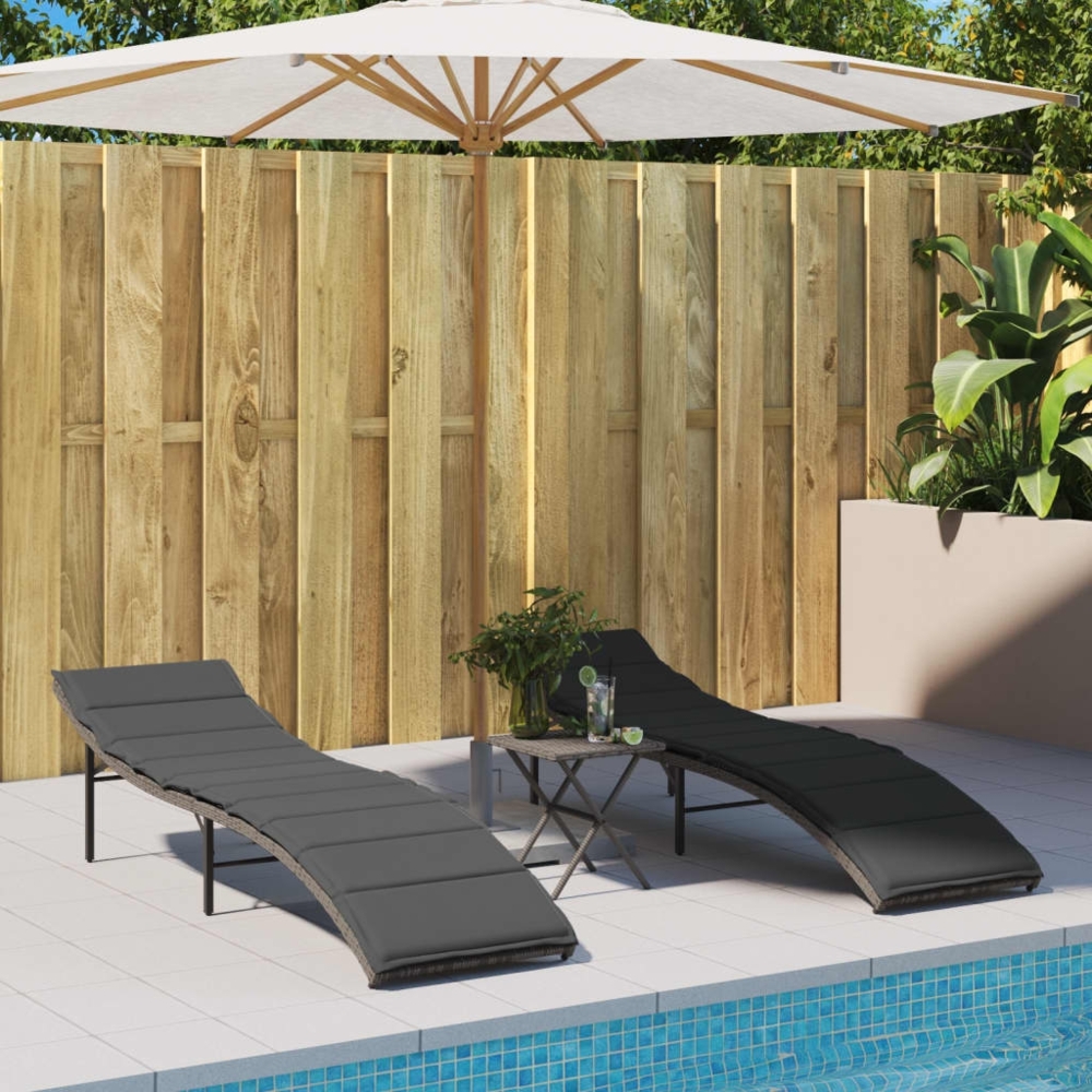 vidaXL Sonnenliegen 2 Stk. mit Auflagen Grau Poly Rattan 3277303 Bild 1