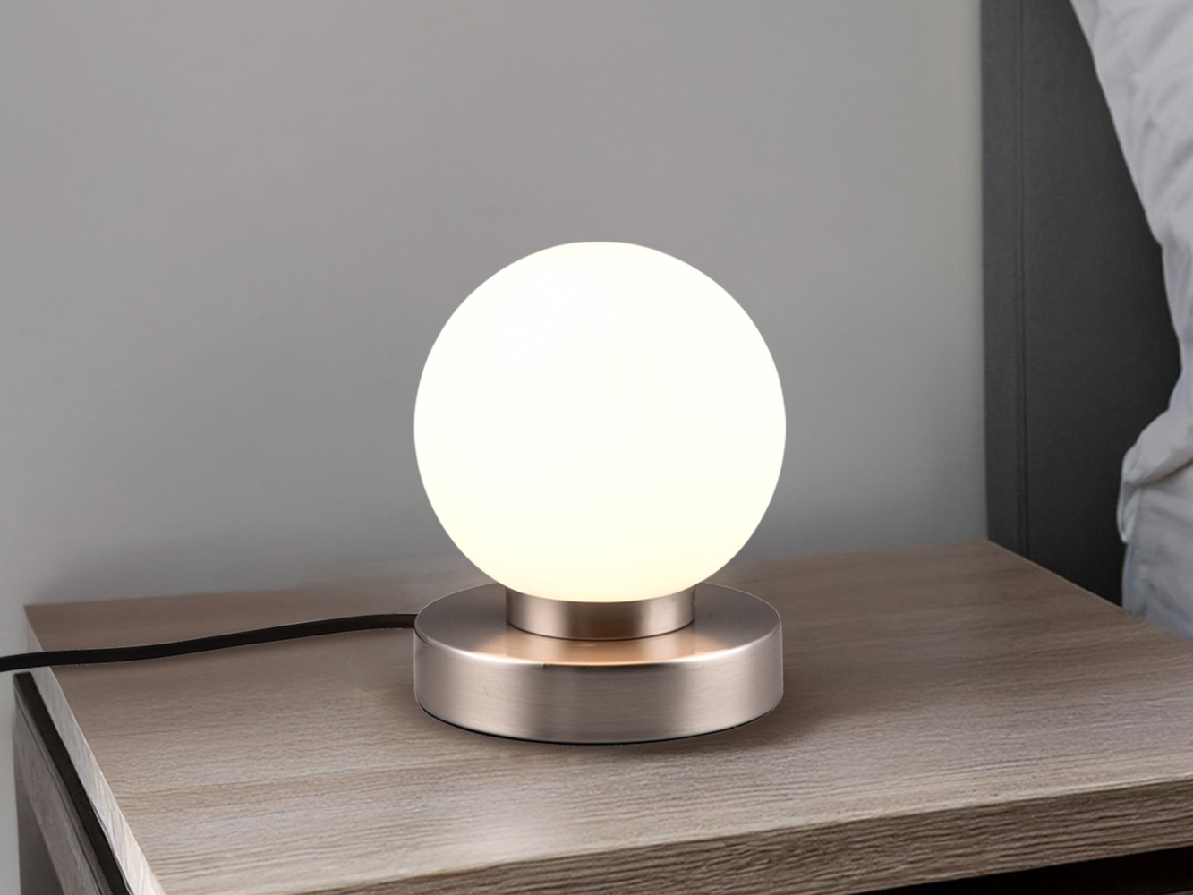 Reality Leuchten LED Nachttischlampe wechselbar / dimmbar, Glas / Metall weiß / silber, Durchmesser 12 cm Bild 1