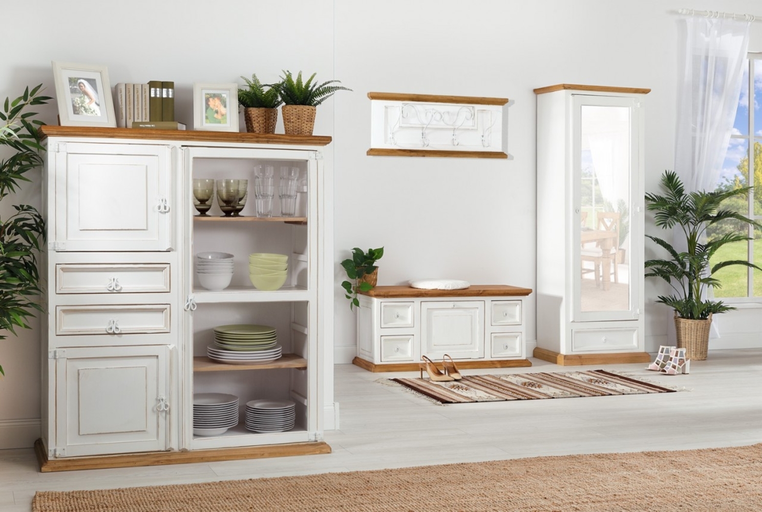 Highboard - Schrank - Pinie - weiß - honigfarbig - Landhausstil - Handarbeit Bild 1