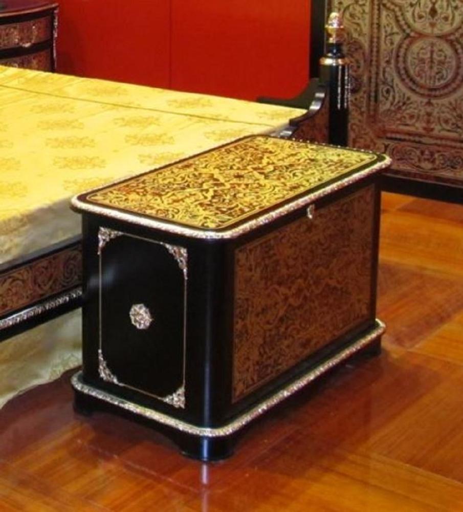 Casa Padrino Luxus Barock Boulle Truhe Schwarz / Rot / Gold / Silber - Handgefertigte Massivholz Truhe im Barockstil - Barock Schlafzimmer Möbel - Erstklassische Luxus Qualität - Made in Italy Bild 1