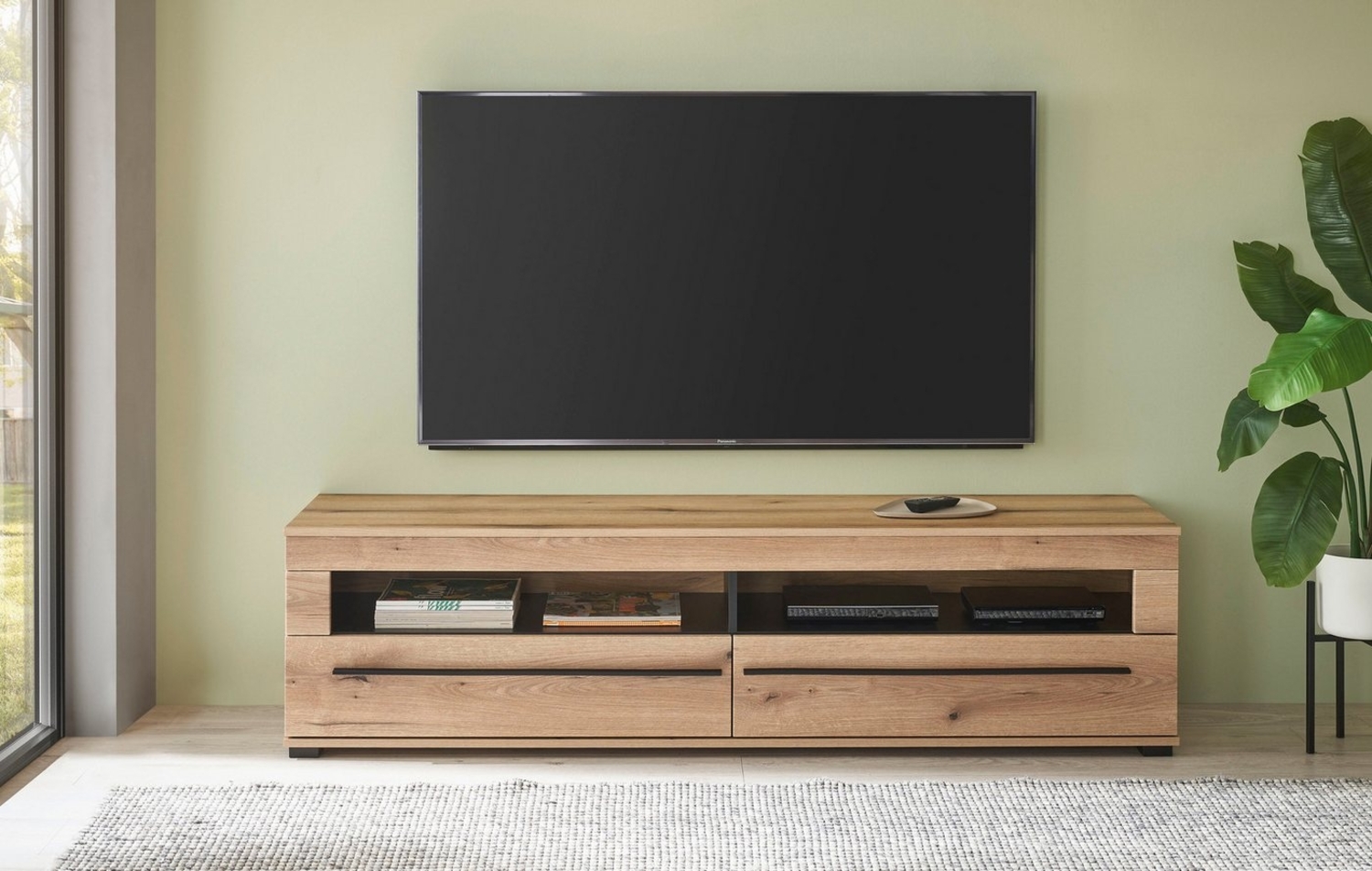 INOSIGN Lowboard modernes TV-Unterteil, Kommode in Eiche Evoke oder weiß, schwarze Stangengriffe, ausreichend Stauraum, vielseitig einsetzbar Bild 1