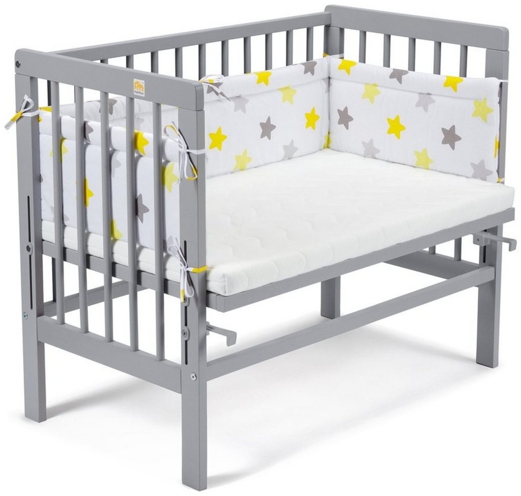 Fabimax 4685 'BASIC' Beistellbett grau, inkl. Matratze 'AIR' und Nestchen 'Sterne' gelb auf weiß Bild 1