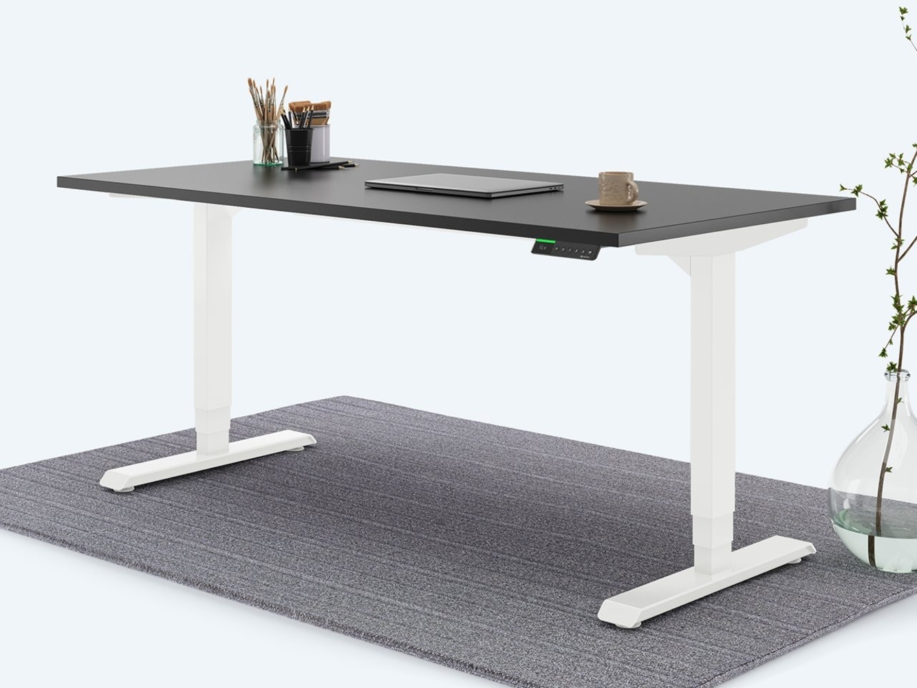 Desktopia Pro X - Elektrisch höhenverstellbarer Schreibtisch / Ergonomischer Tisch mit Memory-Funktion, Schwarz, Gestell Weiß, 180x80 cm Bild 1