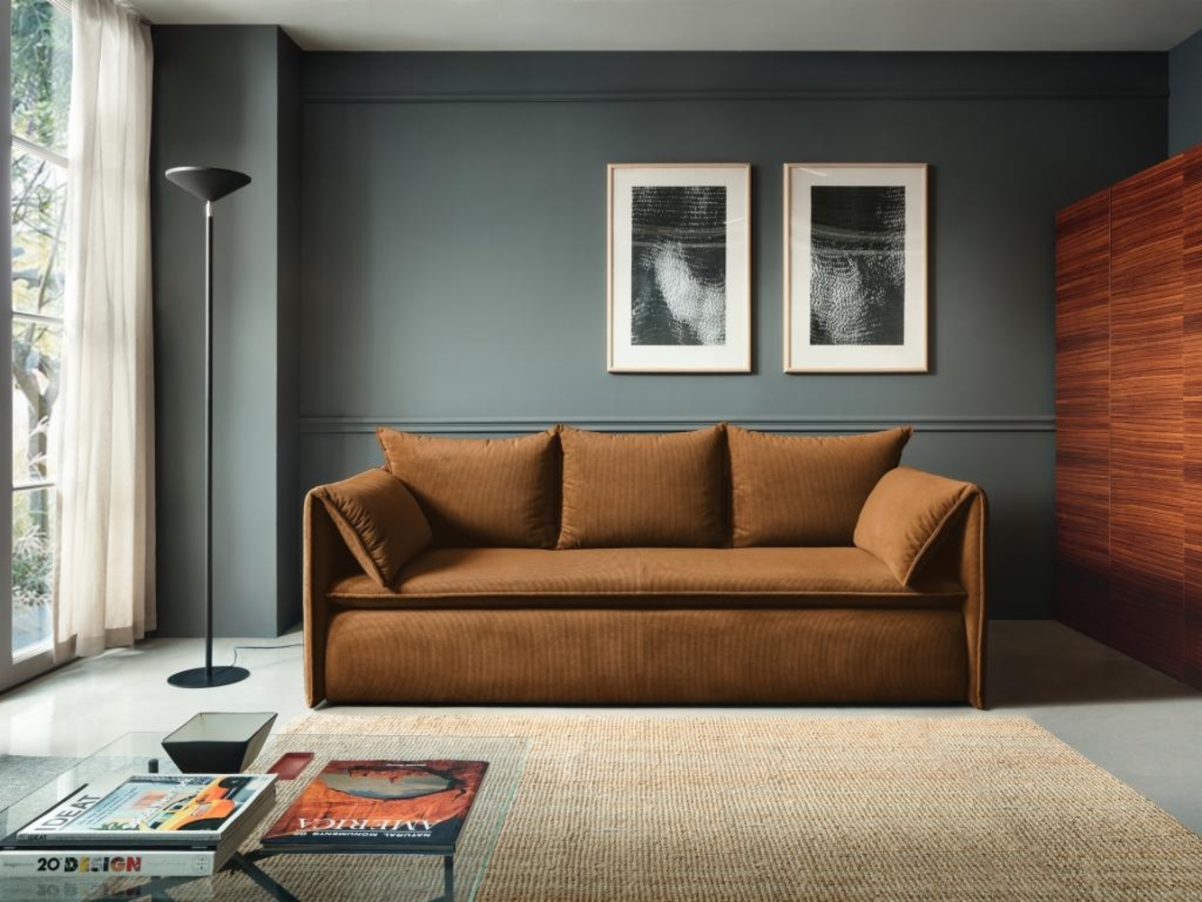 Vente-unique - Sofa 3-Sitzer - Mit Schlaffunktion - Cord - Terracotta - TEODORA Bild 1