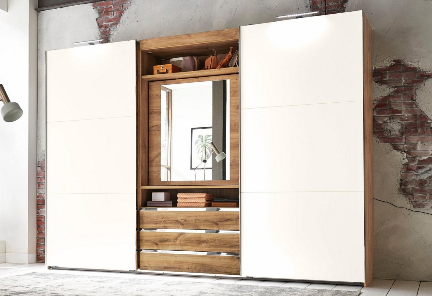 Wimex 'MAGIC' Schwebetürenschrank in Plankeneiche und weiß mit Funktion 300 cm Bild 1