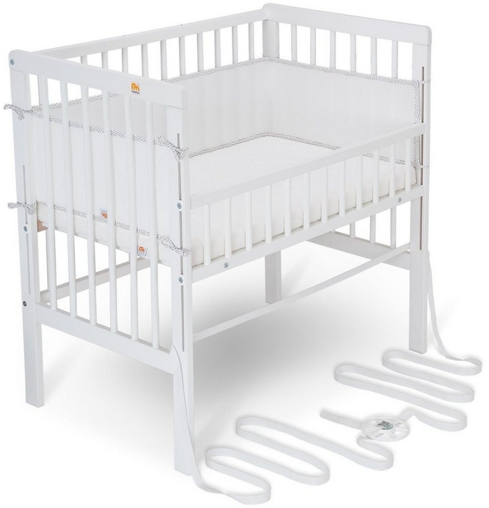 FabiMax Baby Beistellbett für Boxspringbett, TÜV geprüft 2022, inkl. Matratze und Nestchen aus Netzstoff, Buche massiv weiß, Comfort/weiß mit Punkteband Bild 1