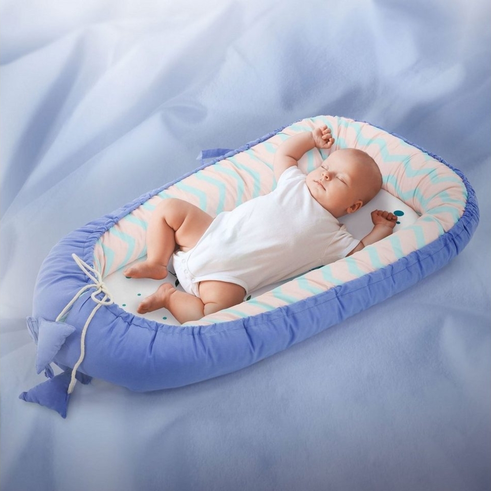 Joyz Babynest, Wal Dunkelblau, 90x50cm, Baumwolle, zweiseitig, antiallergisch, tragbar, Multifunktionale Babynestchen, Kokon für Babys & Säuglinge, Baby Nest Babybett Neugeborene Kuschelnest Reisebett Bild 1