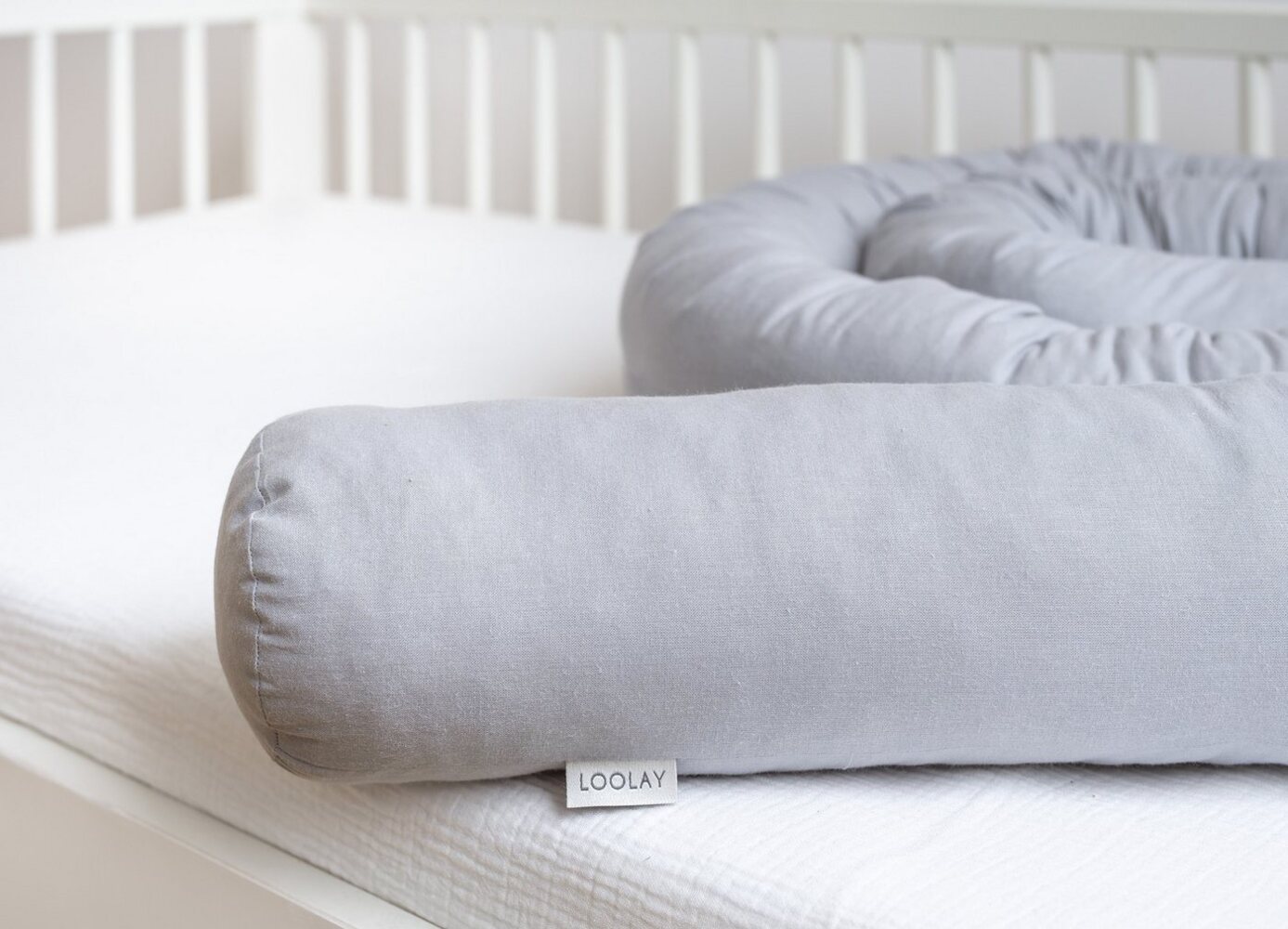 Loolay Nestchenschlange 100% GRAU Baumwolle Multifunktion PREMIUM Bettschlange Stoffschlange, (Bettumrandung Krabbeldecke Babybett Umrandung Schlange Bett Kopfschutz, Zierkissen Bettrolle Dekokissen Zugluftstopper - Super GESCHENK), LOOLAY® - 100% Euro... Bild 1