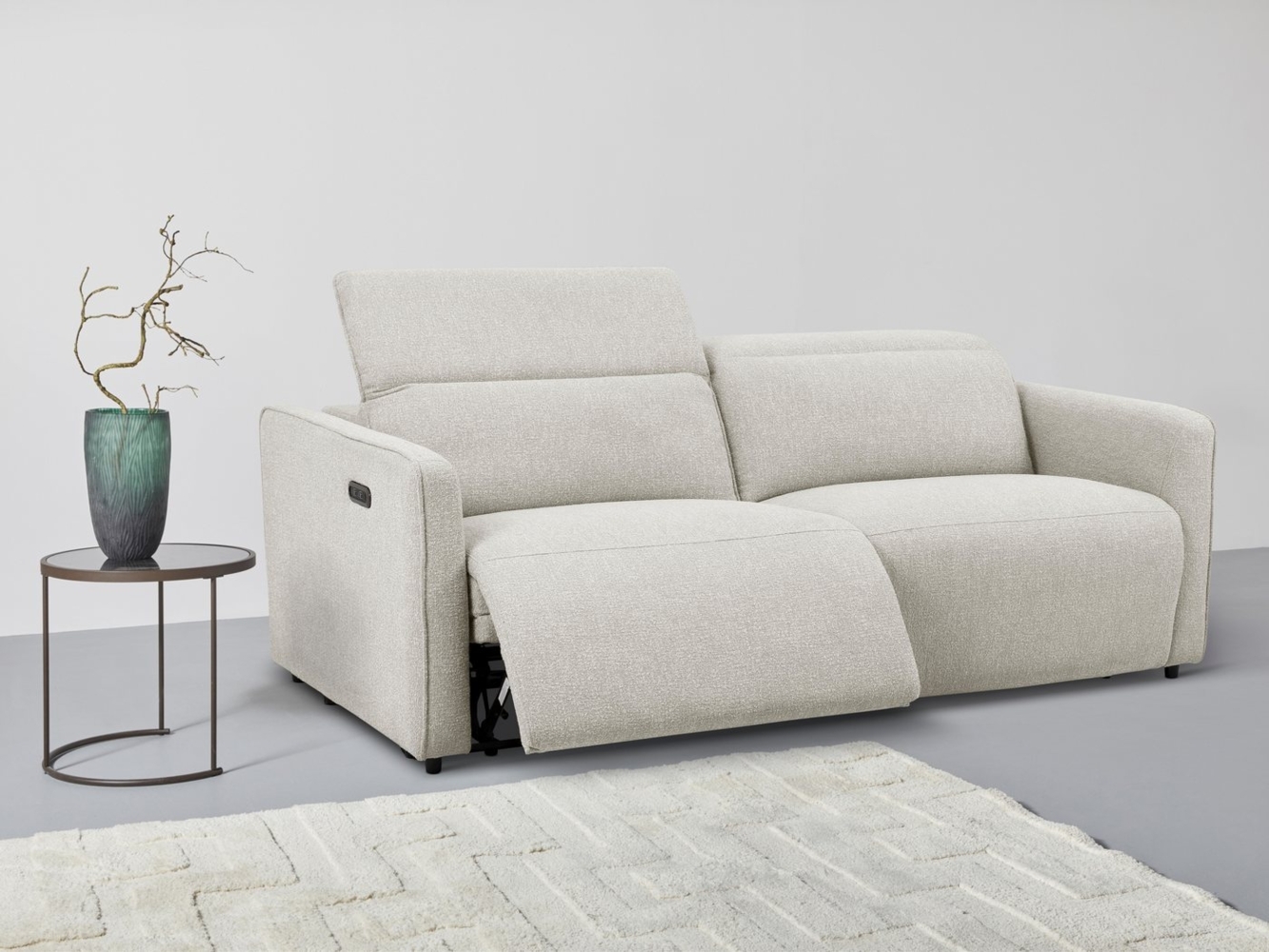 INOSIGN 2-Sitzer KYLLY, XXL (208 cm) elektrische Relax- und Liegefunktion in 2 Sitzen, Mega-Sofa, Kopfteilverstellung, USB A/ C, Federkern, Feinstruktur Bild 1