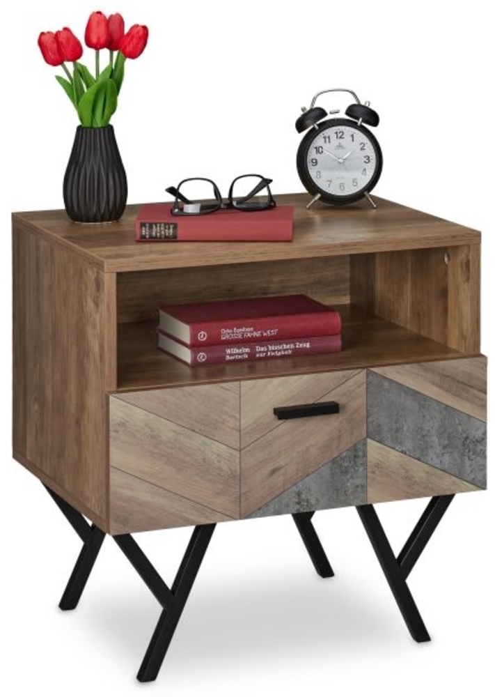 Nachttisch im Industrial Style Bild 1