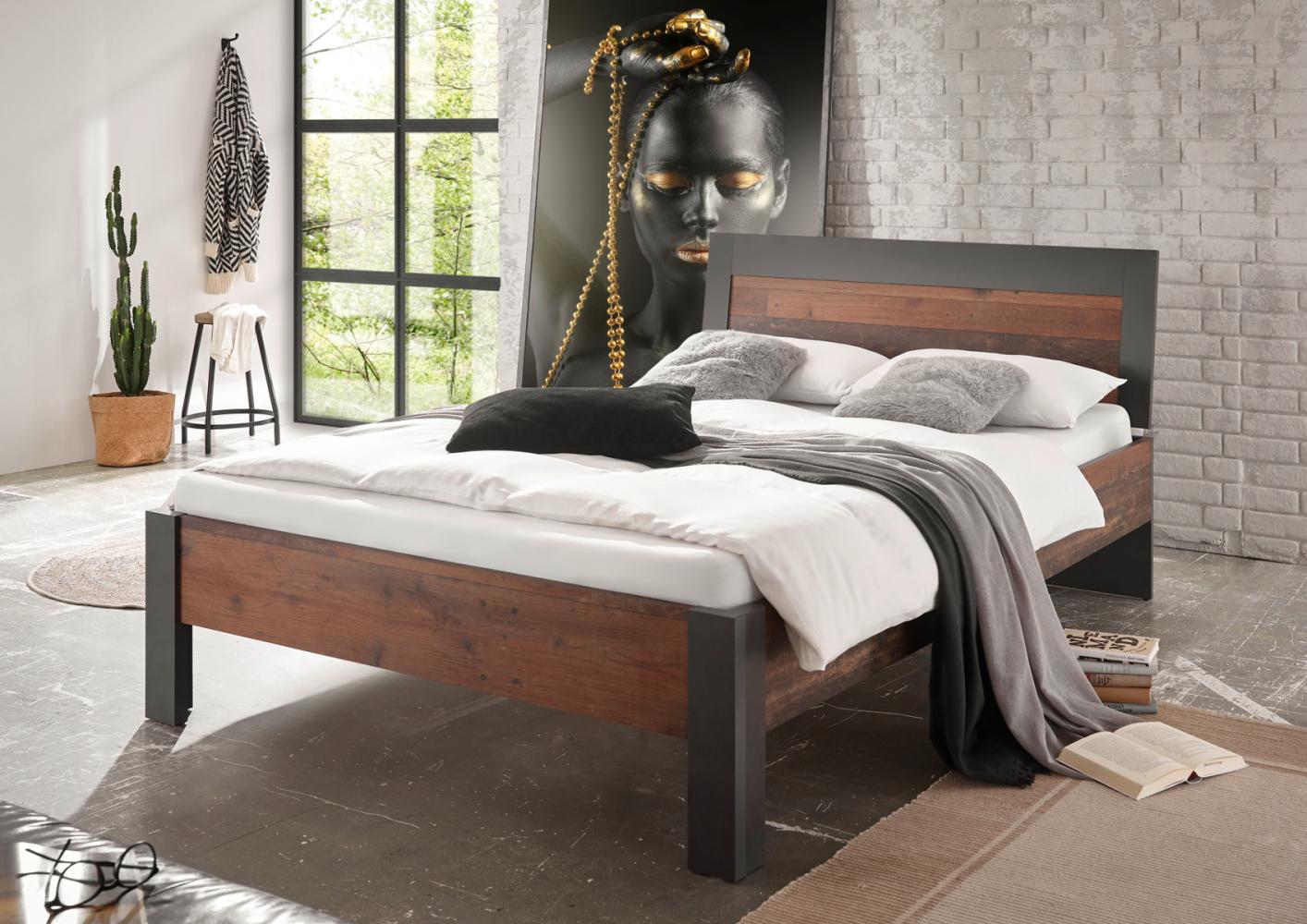 Bett 140x200 mit Holzkopfteil used-look QUEENS Bild 1