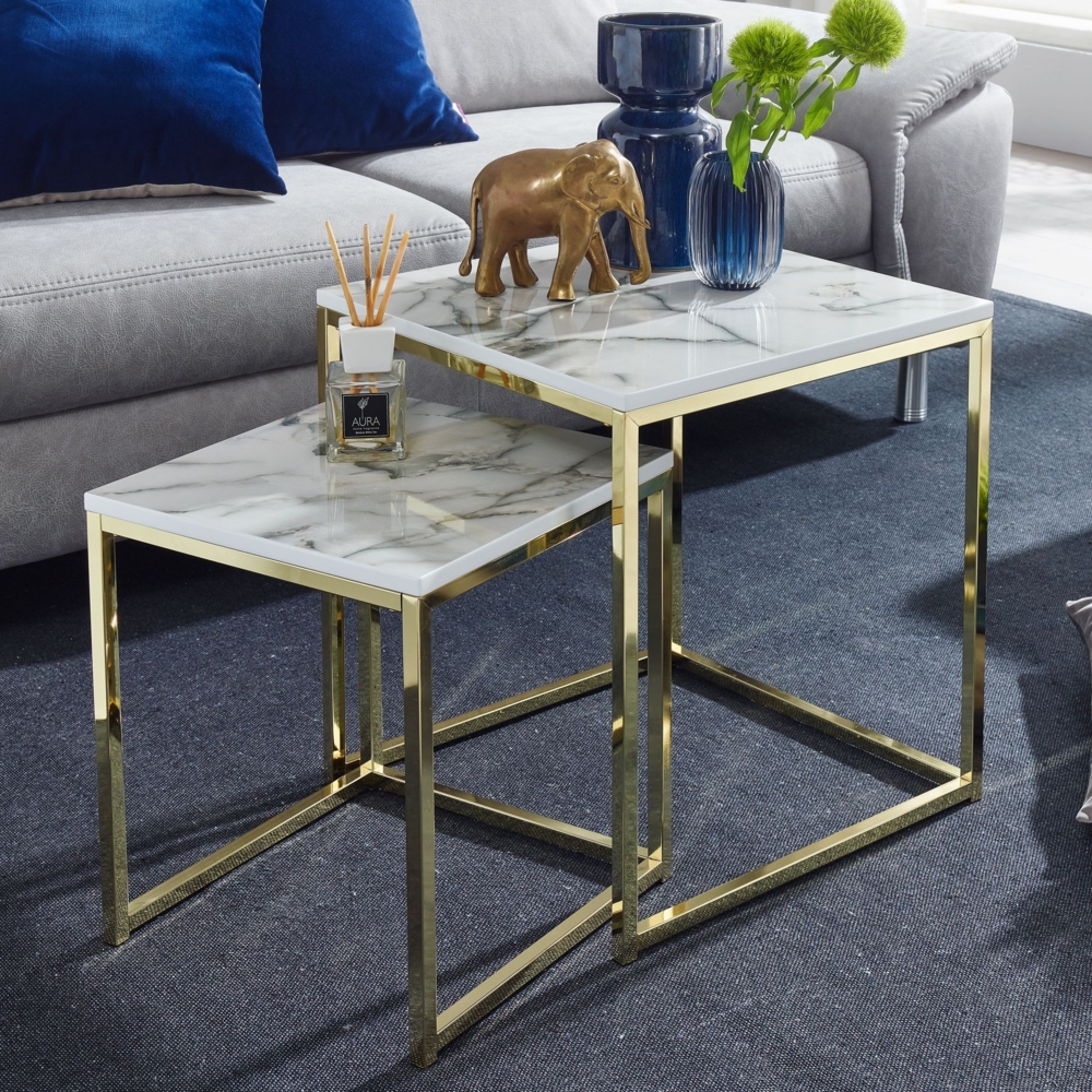 Design Beistelltisch 2er Set Weiß Marmor Optik Eckig, Couchtisch 2-teilig Tischgestell Metall Gold, Kleine Wohnzimmertische, Moderne Satztische Quadratisch Bild 1