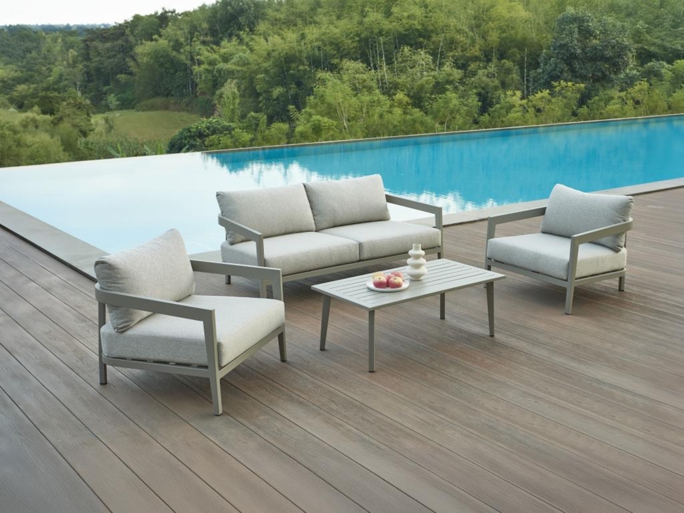 Vente-unique - Garten-Sitzgruppe: Sofa 2-Sitzer, 2 Sessel & Tisch - Aluminium - Taupe - MILLANA von MYLIA Bild 1