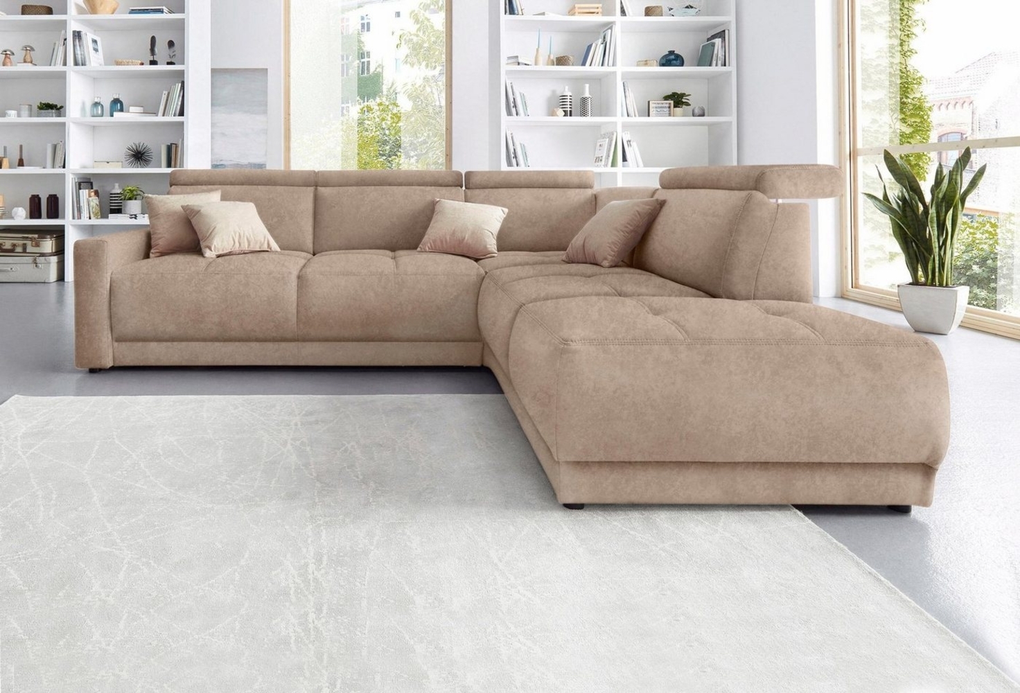 DOMO collection Ecksofa Ava, moderne Sitzheftung mit toller Doppelnaht, komfortabel, L-Form, mit Ottomane, inkl. Federkern, wahlweise mit Kopfteilverstellungen Bild 1