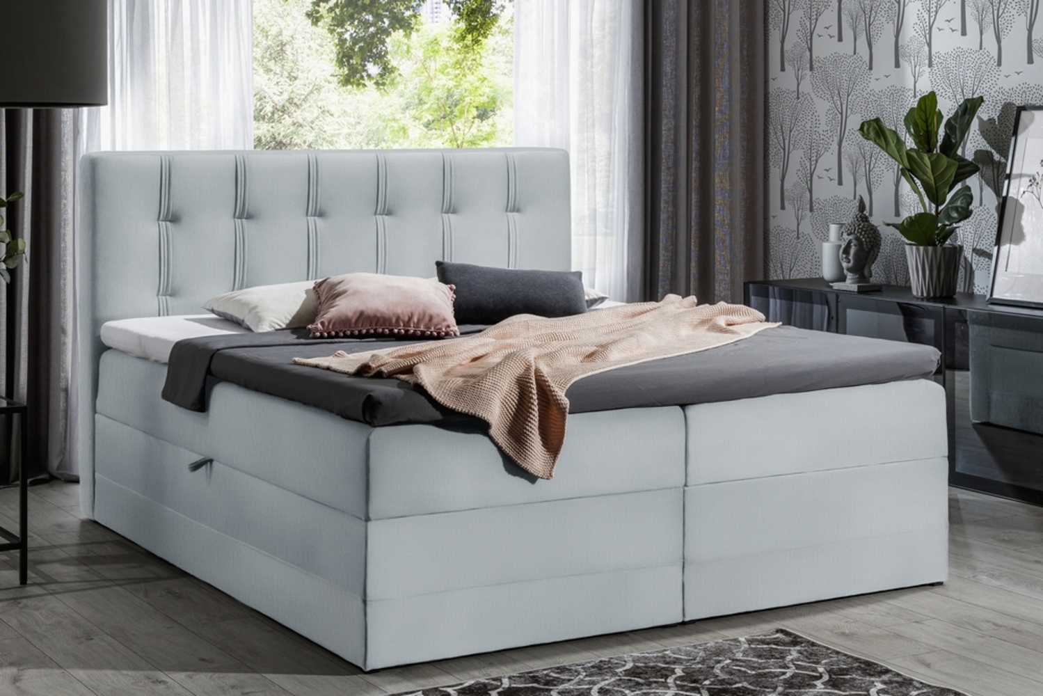 99rooms Hugo Boxspringbett Velours MONOLITH 200x200 cm Silber Bild 1