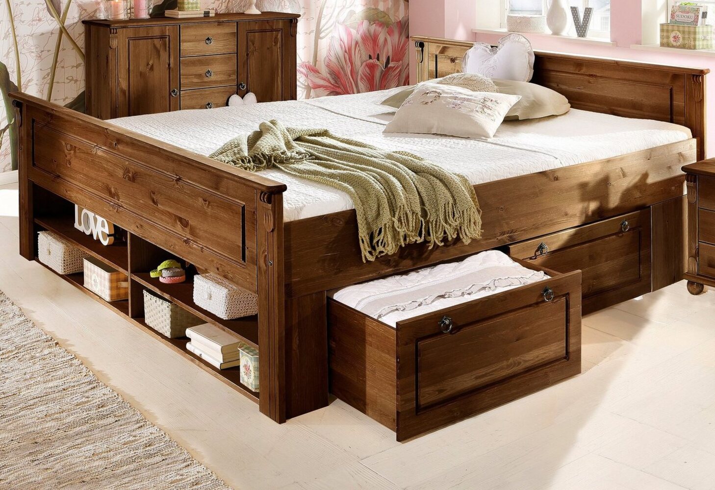 Home affaire Massivholzbett Tessin, Stauraumbett, Landhausstil, Schubladen optional, rustikal (Breite/Belastbarkeit 180cm/220 KG, 140cm/180 KG), zertifizierte Kiefer, Kassetten-Optik, stabile Qualität Bild 1