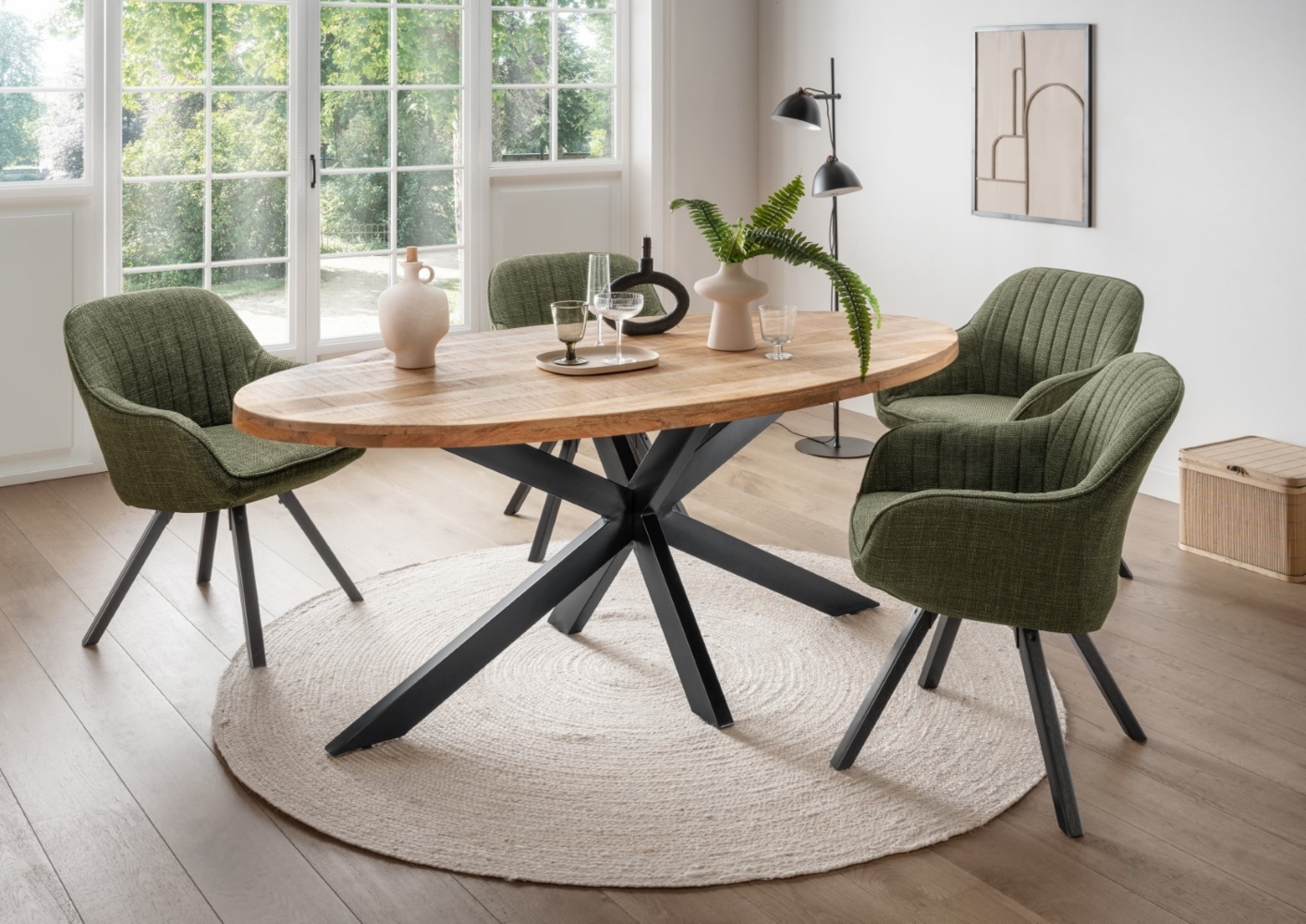 Möbelset Massivholztisch Avola oval, 4er Set Diningsessel Matera grün Bild 1