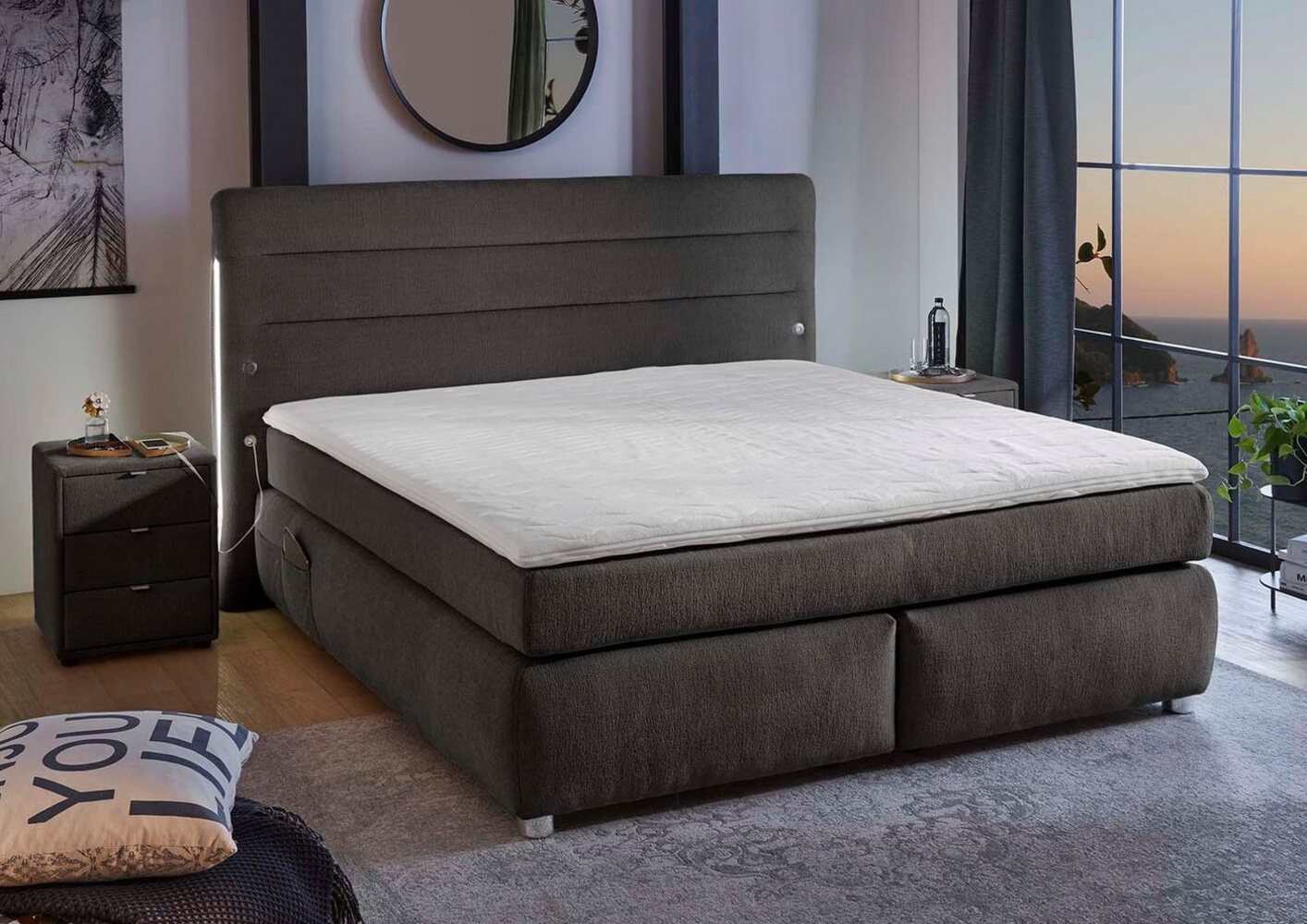 Jockenhöfer Gruppe Boxspringbett Livia, inklusive LED-Beleuchtung, 4x USB-Ladeports, 7-Zonen-TTFK-Matratze Bild 1