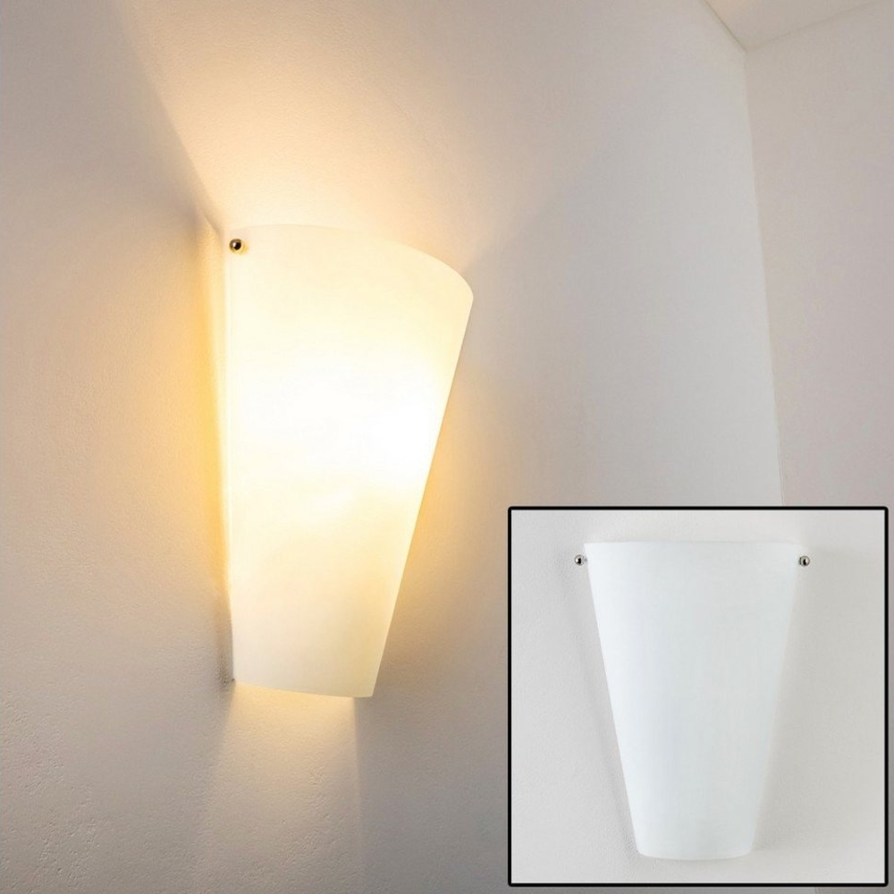 hofstein Wandleuchte »Varzo« moderne Wandlampe aus Metall/Glas in weiß, ohne Leuchtmittel, moderne Wandlampe mit Up & Down-Effekt, 1xE27, Innen mit Lichteffekt Bild 1
