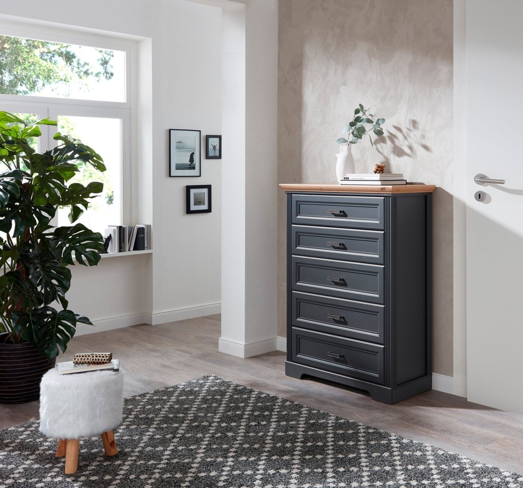 Stella Trading JASMIN Schubladenkommode in Graphit, Artisan Eiche Optik - Kommode im Landhausstil mit Schubladen und viel Stauraum - 93 x 121 x 41 cm (B/H/T) Bild 1