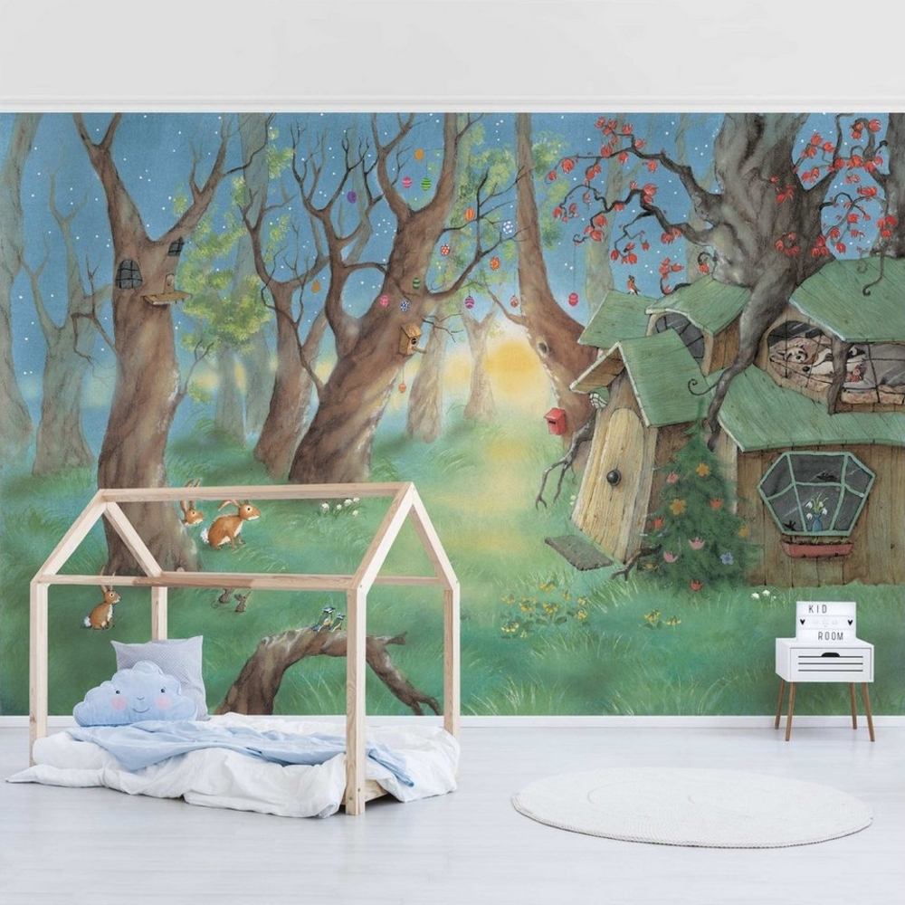 Bilderdepot24 Kindertapete Kinderzimmer Wassili Waschbär Sibelius Wald Bäume Kinder Wanddeko, Glatt, Matt, (Vliestapete inkl. Kleister oder selbstklebend), Mädchenzimmer Jungenzimmer Babyzimmer Bildtapete Fototapete Wandtapete Bild 1