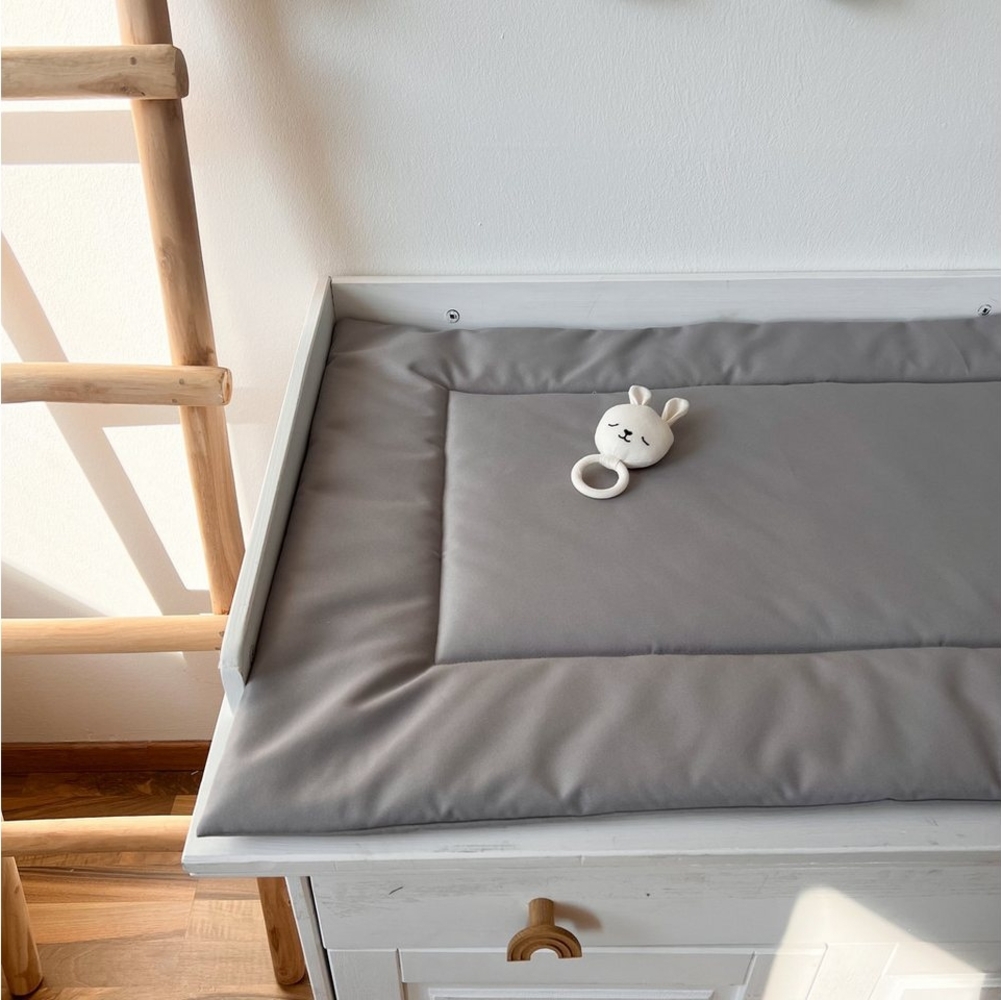 LittleANTunique Wickelauflage WICKELTISCHAUFLAGE, WICKELUNTERLAGE ABWISCHBAR GRAU Bild 1