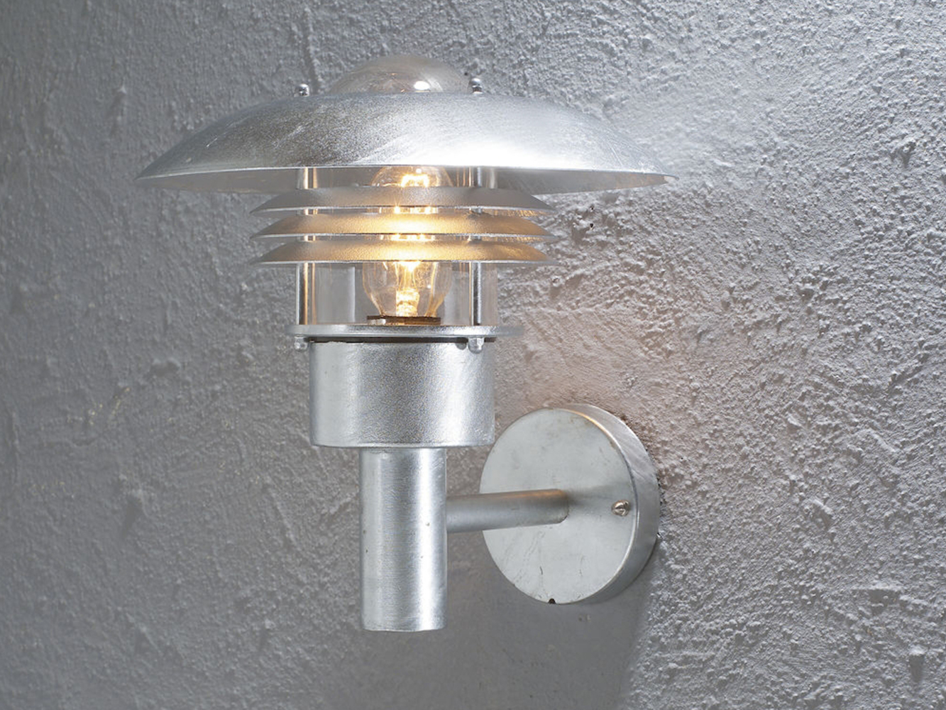 KONSTSMIDE No. 7300-320 Aussenwandleuchte Modena Galvanisiert IP44 Bild 1