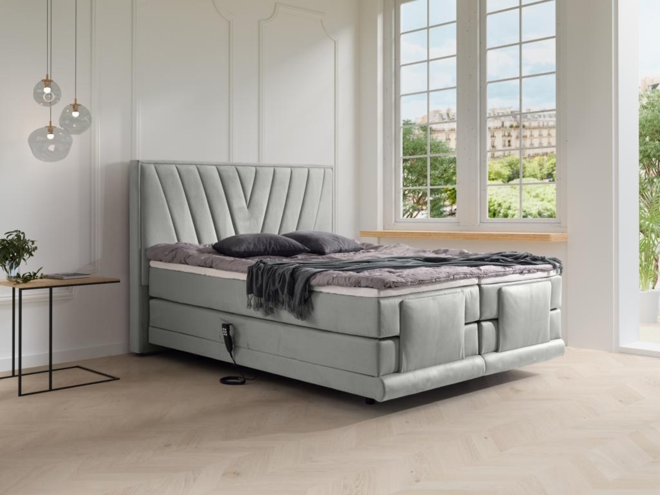 Vente-unique - Boxspringbett mit Bett-Kopfteil + elektrisch verstellbare Lattenroste + Matratzen + Topper - 2 x 80 x 200 cm - Samt - Hellgrau - LUMONI von YSMÉE Bild 1