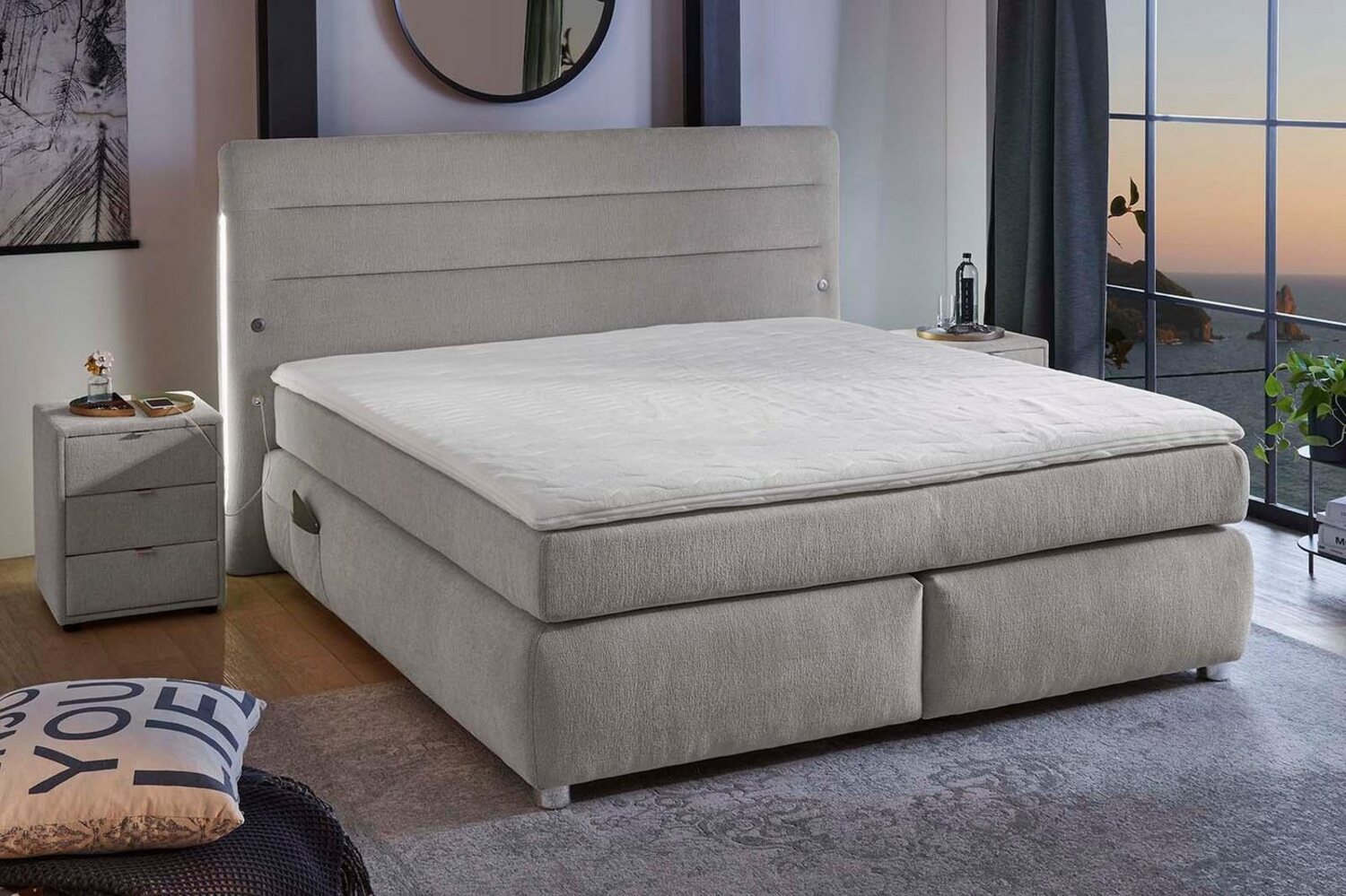 Jockenhöfer Gruppe Boxspringbett Livia, inklusive LED-Beleuchtung, 4x USB-Ladeports, 7-Zonen-TTFK-Matratze Bild 1