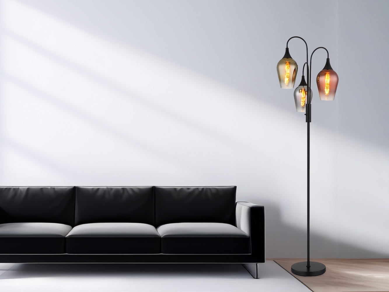 Ausgefallene LED Stehleuchte mit drei bunten Glasschirmen, Höhe 165cm Bild 1