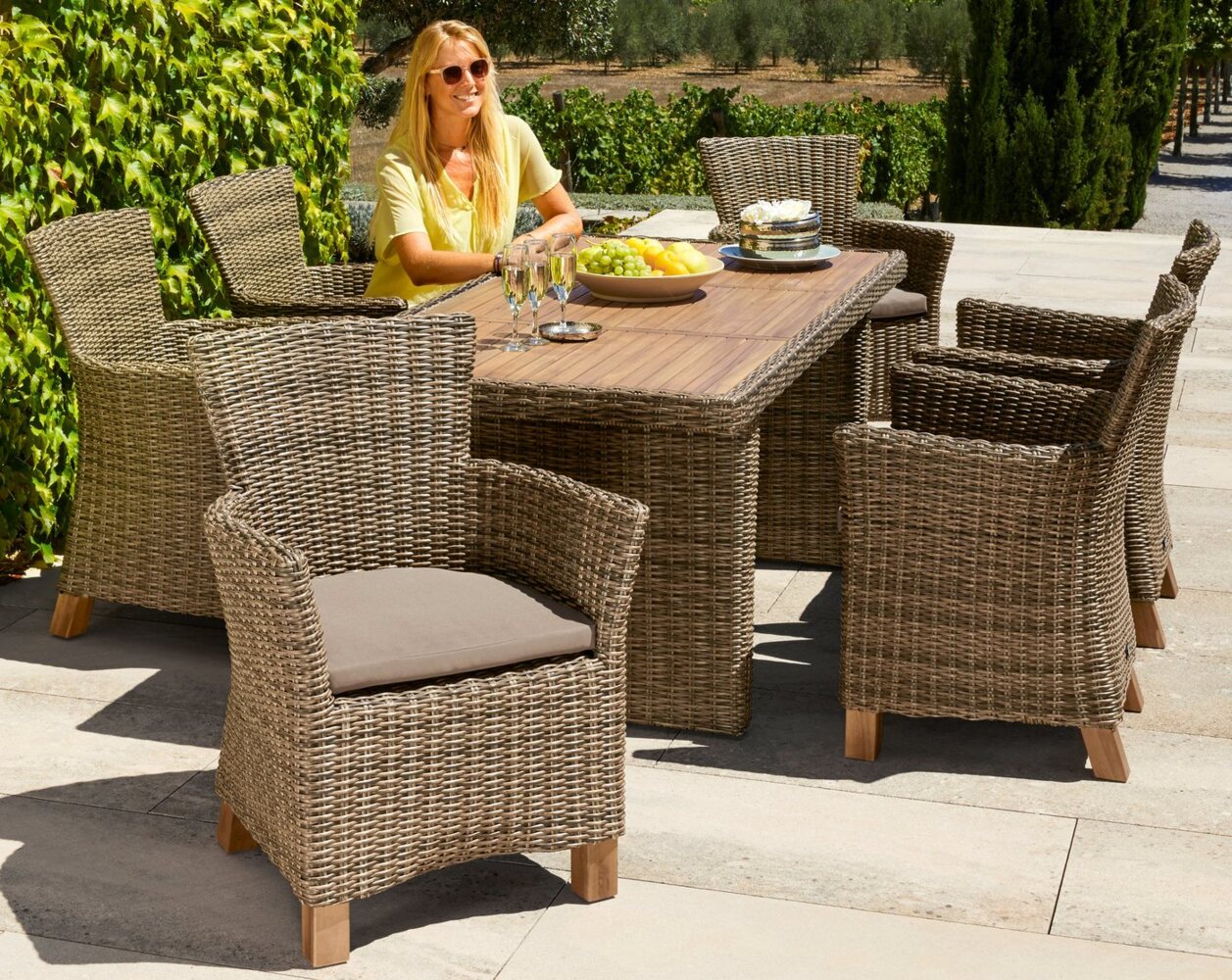 MERXX Garten-Essgruppe Toskana, (13-tlg, 6 Sessel, 1 Wangentisch 185x90 cm, inkl. Sitzkissen), Aluminium, Polyrattan, Akazienholz FSC 100 %, geeignet für 6 Personen Bild 1