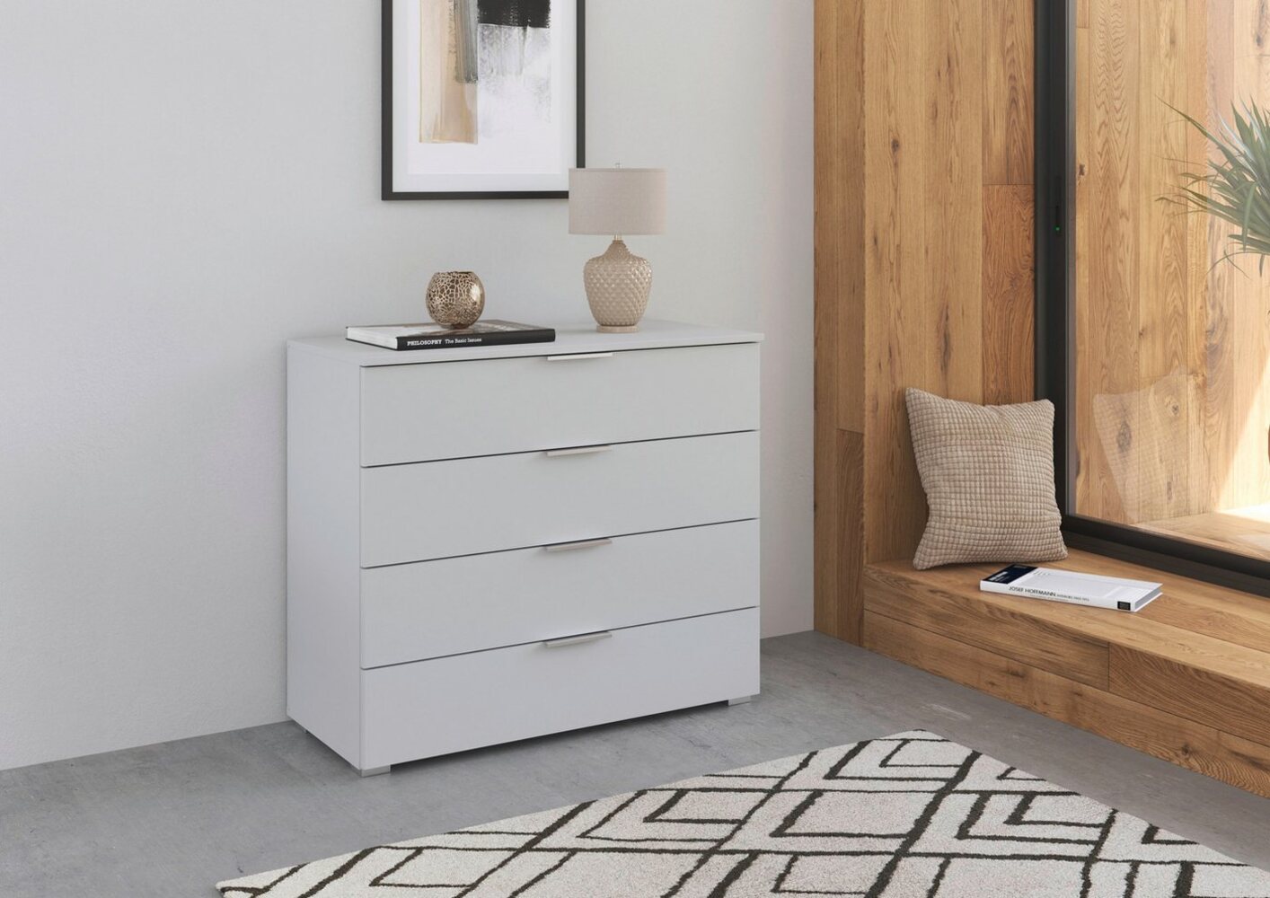 rauch Kommode Sideboard Schubladenkommode AGORDO mit Dekor- oder Hochglanzfront (in zwei Griff-Farben), Breite 93 cm mit 4 großen Schubladen für viel Stauraum MADE IN GERMANY Bild 1