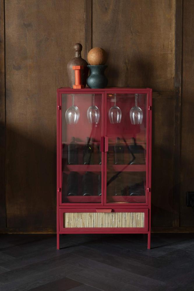 Weinschrank Weinregal MORI Vitrine aus Metall Rot mit Rattanschublade Bild 1