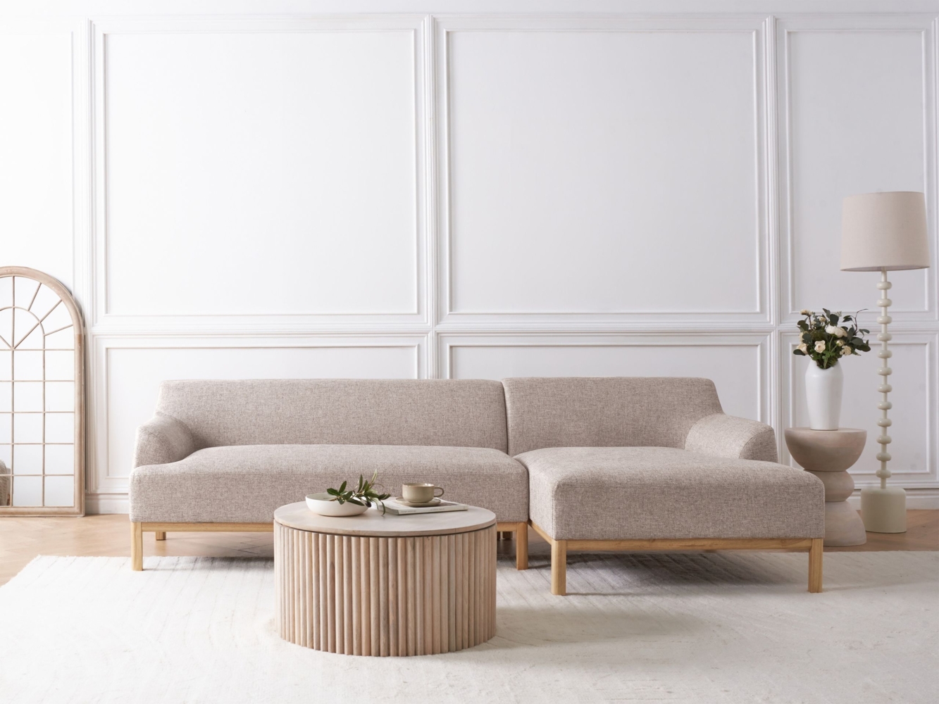 beliani 'SOSJO' Ecksofa, Stoff taupe, Rechtsseitig, 251 x 132 x 74 cm Bild 1