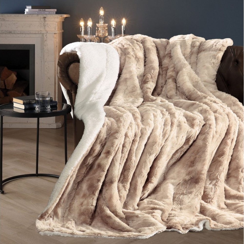 Wohndecke Luxus Winterfell XXL, Delindo Lifestyle, XXL Kuscheldecke fürs Sofa, Webpelzdecke Bild 1