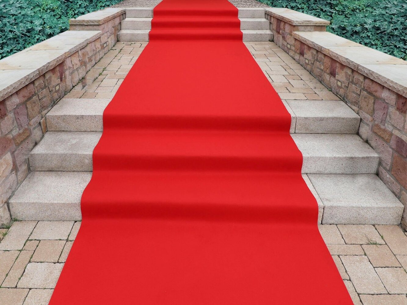 Primaflor-Ideen in Textil Läufer PODIUM, Made in Belgium, rechteckig, Höhe: 2,6 mm, Breite 150 cm, Nadelfilz, Uni-Farben, robust & strapazierfähig Bild 1