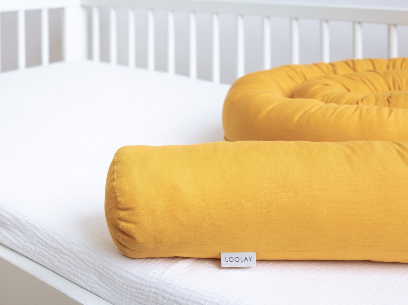 Loolay Nestchenschlange 100% GELB Baumwolle Multifunktion PREMIUM Bettschlange Stoffschlange, (Bettumrandung Krabbeldecke Babybett Umrandung Schlange Bett Kopfschutz, Zierkissen Bettrolle Dekokissen Zugluftstopper - Super GESCHENK), LOOLAY® - 100% Euro... Bild 1