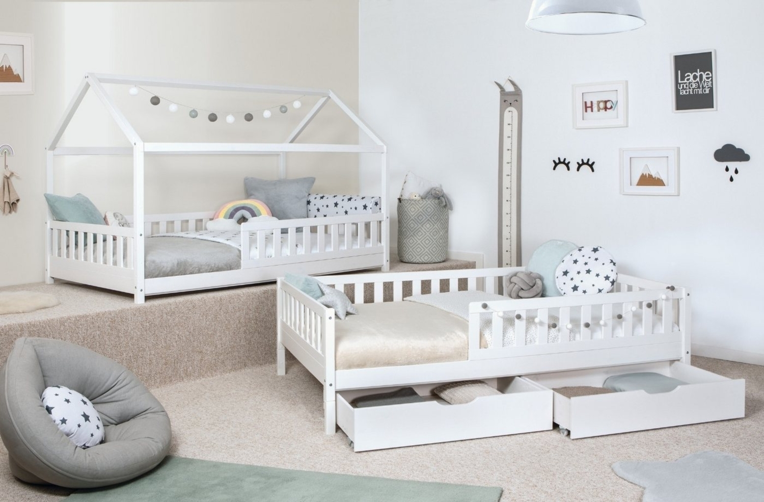 Ticaa Hausbett Duo mit Rausfallschutz und Schubkasten aus Kiefer, Bodenbett 90x200, inkl. abnehmbarem Dach, mit Rollrost, mit Matratze Bild 1