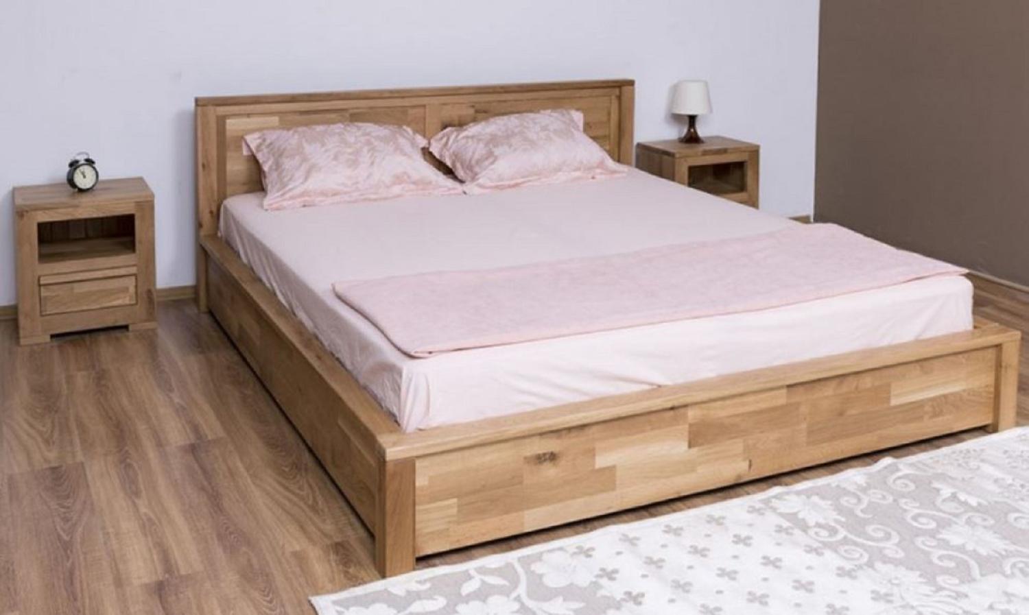 Casa Padrino Landhausstil Massivholz Schlafzimmer Set Naturfarben - 1 Doppelbett & 2 Nachttische - Landhausstil Schlafzimmer Möbel Bild 1