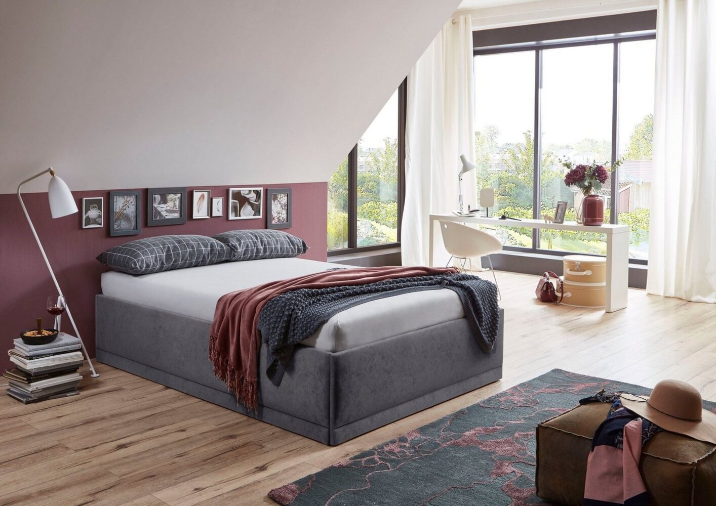 Westfalia Schlafkomfort Polsterbett Texel, Komforthöhe mit Zierkissen, Bettkasten bei Ausführung mit Matratze Bild 1