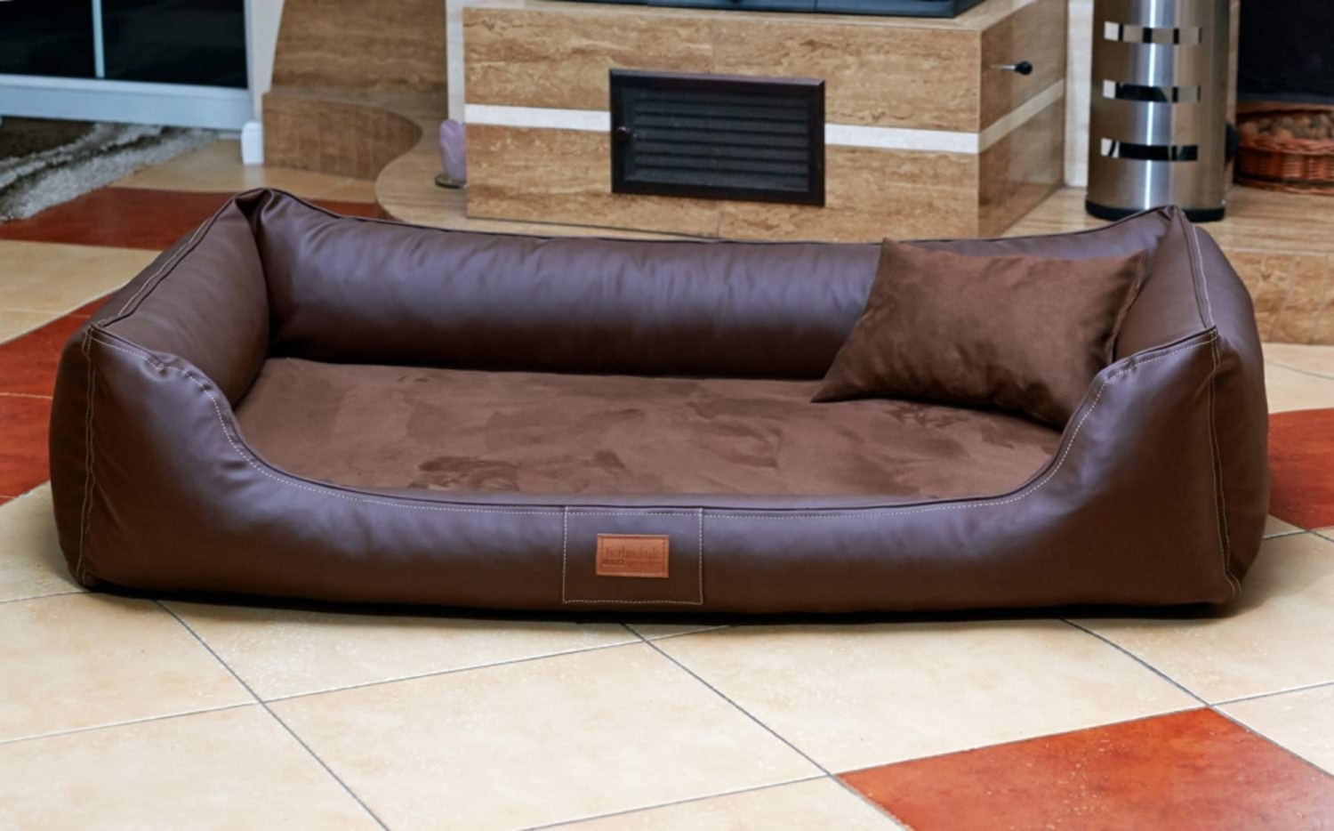 MADDOX VIP | Orthopädisches Hundebett - 01 Braun, 120x85cm Bild 1
