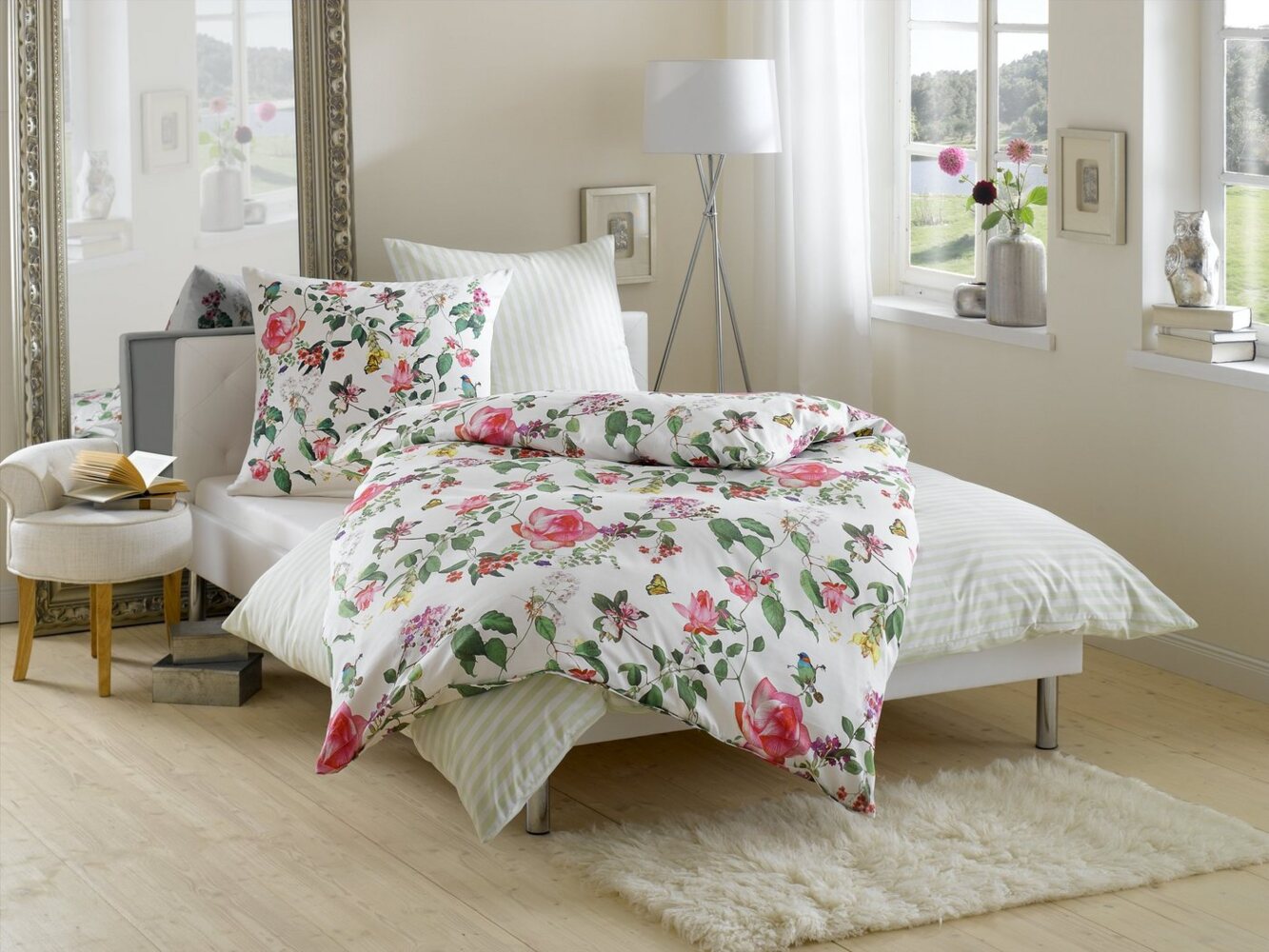 Mako Satin Blumen Bettwäsche Vögel + Schmetterlinge weiß 135x200 + 80x80 Bild 1