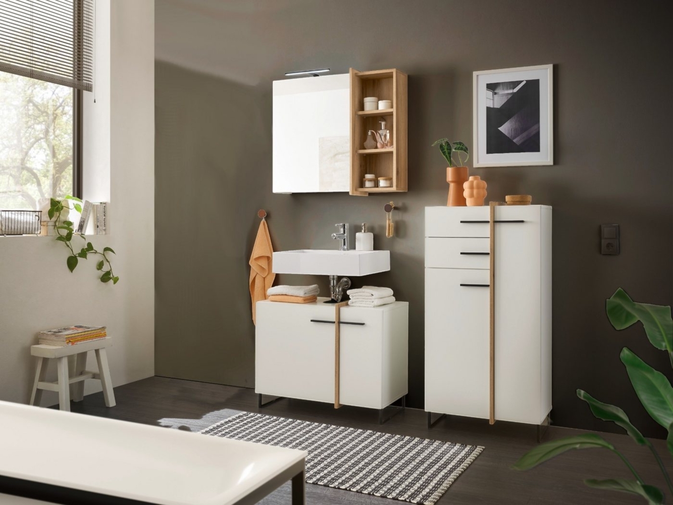 moebel-dich-auf Badmöbel-Set MESSINA, (Set 3, 4-St, Spiegelschrank, Wbu, Highboard), Softclose-Funktion Bild 1