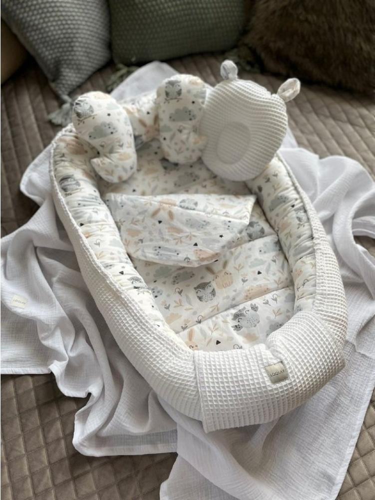 Loolay Bettnestchen Weiß WAFFELPIQUE/ HASE Beige Babynest Babyaustattung Neugeborene SETS, (Reisebett Unterlage Nestchen SOLO/ o. in Premium Geschenk SETS, 4-tlg, 4 Jahreszeiten ATMUNGSAKTIVER WAFFELSTOFF), LOOLAY® - 100% Europäische Stoffe und Kleinse... Bild 1