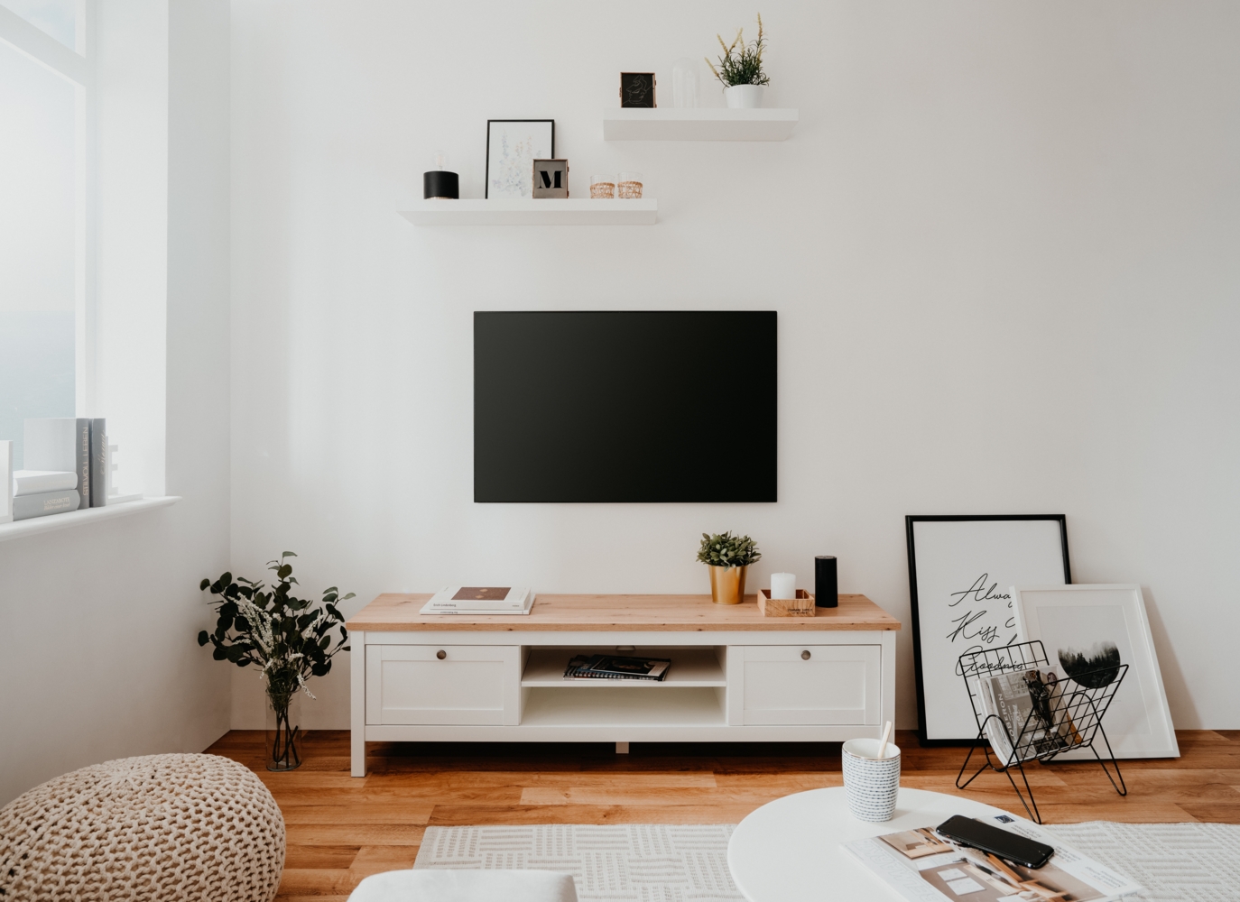 Finori Bergen 55 TV-Board, weiß / Dekor Artisan Oak | TV-Board für Wohnzimmer | Maß: B x H x T ca. 160 x 45 x 40 cm | TV-Board mit 2 Rahmenschubkästen und 2 offenen Fächern Bild 1