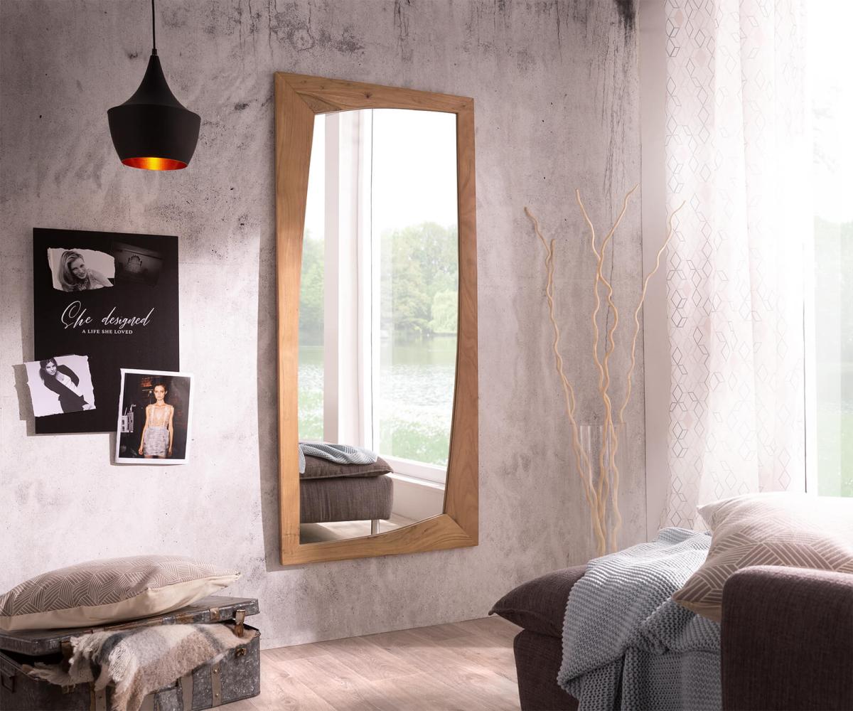 Design-Wandspiegel Wyatt 160x70 cm Akazie Natur Bild 1