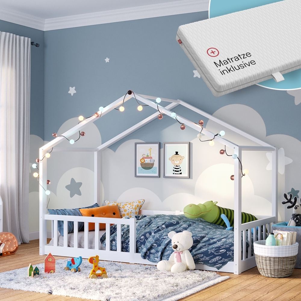 Bellabino 'Bia' Hausbett 90x200 cm mit Matratze, weiß, Kiefer Massivholz, Bodenbett in Hausoptik, Montessori Kinderbett mit Rausfallschutz und Lattenrost Bild 1