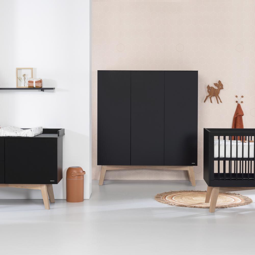 Kidsmill Sixties Babyzimmer Schwarz Matt / Natur | Bild 1