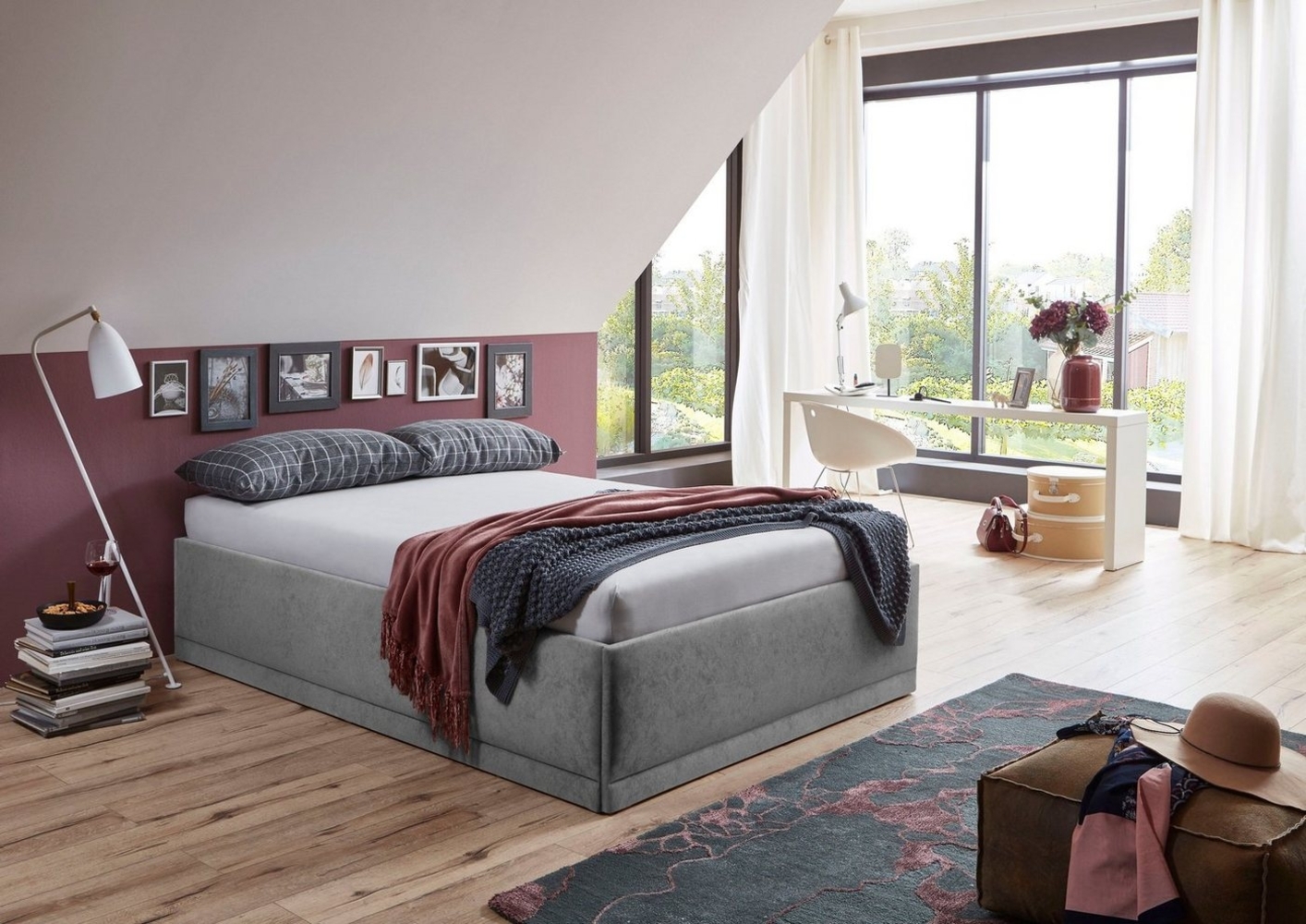Westfalia Schlafkomfort Polsterbett Texel, Standardhöhe mit Zierkissen, Bettkasten bei Ausführung mit Matratze Bild 1