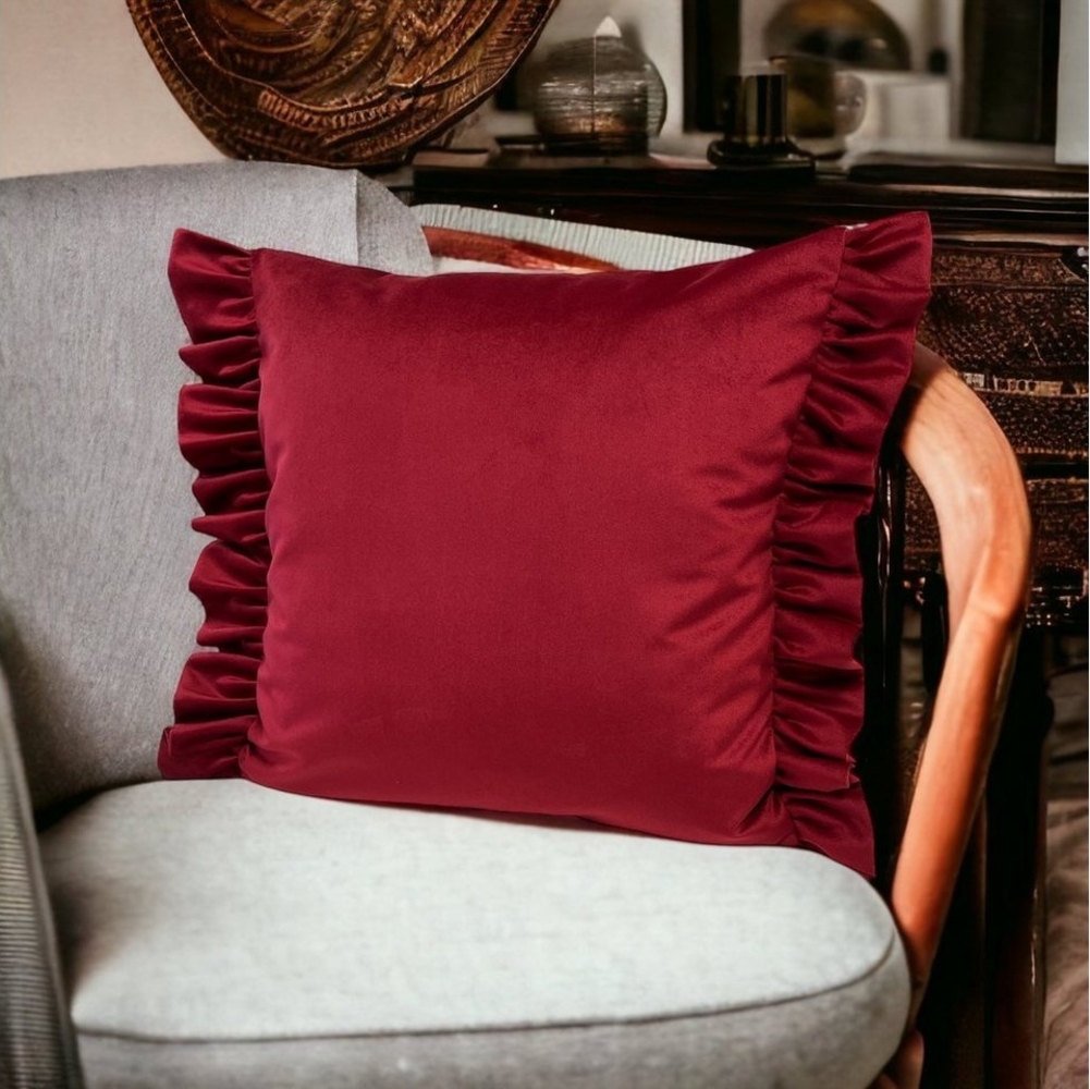 RoKo-Textilien Kissenbezug Kissenbezug mit Rüschen Samt Velvet Art Kissenhülle in 5 Maßen 40x40, mit Reißverschluss Bild 1